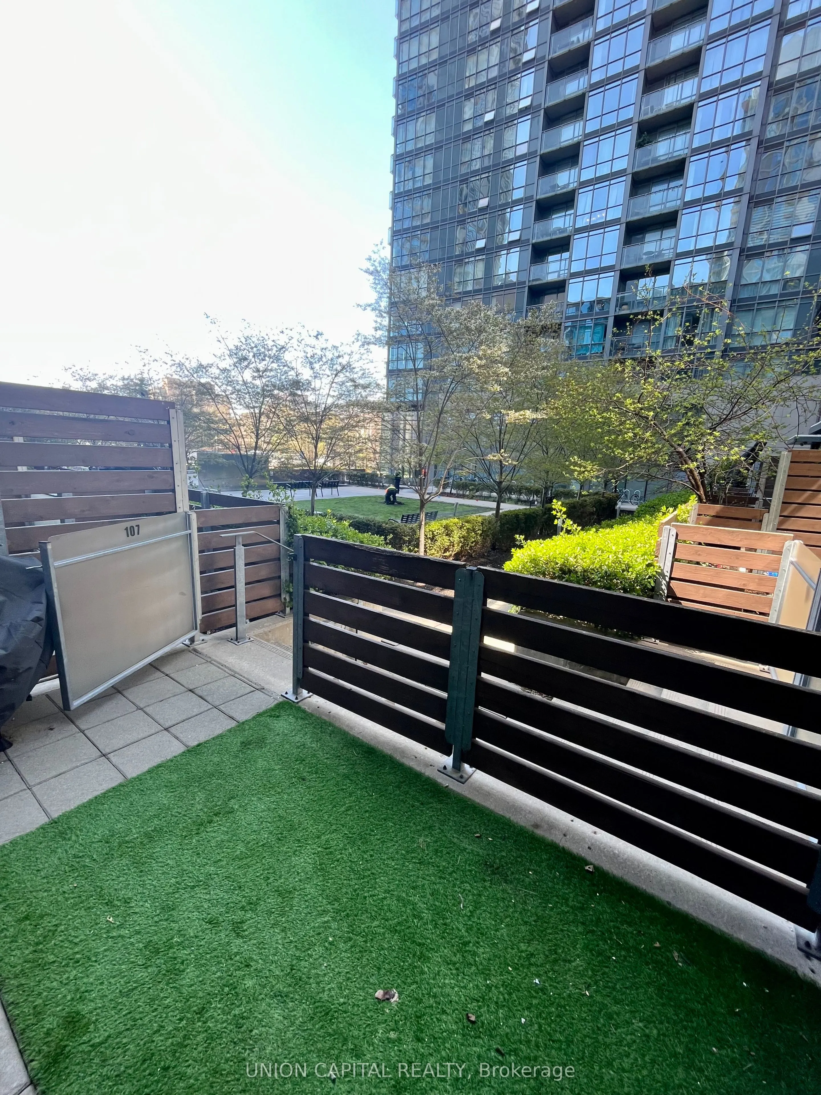 15 Brunel Court #107