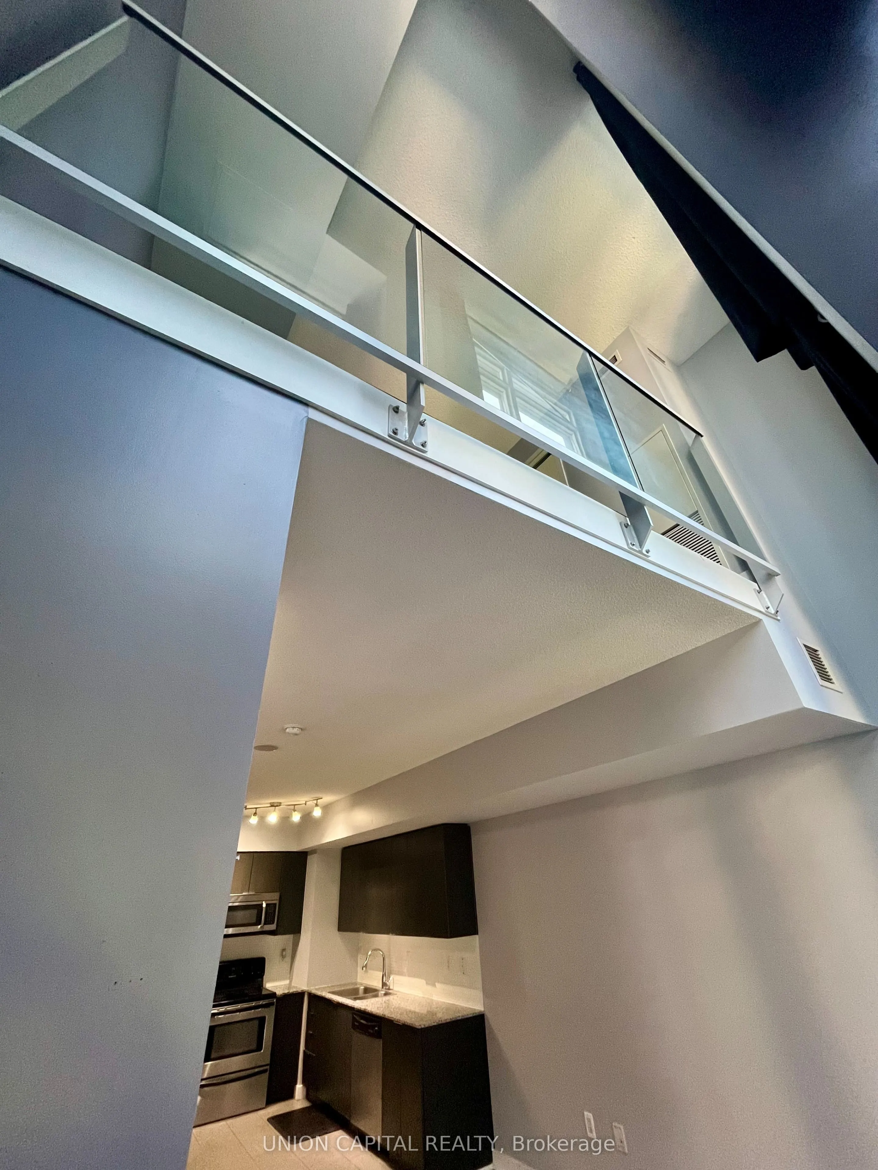 15 Brunel Court #107