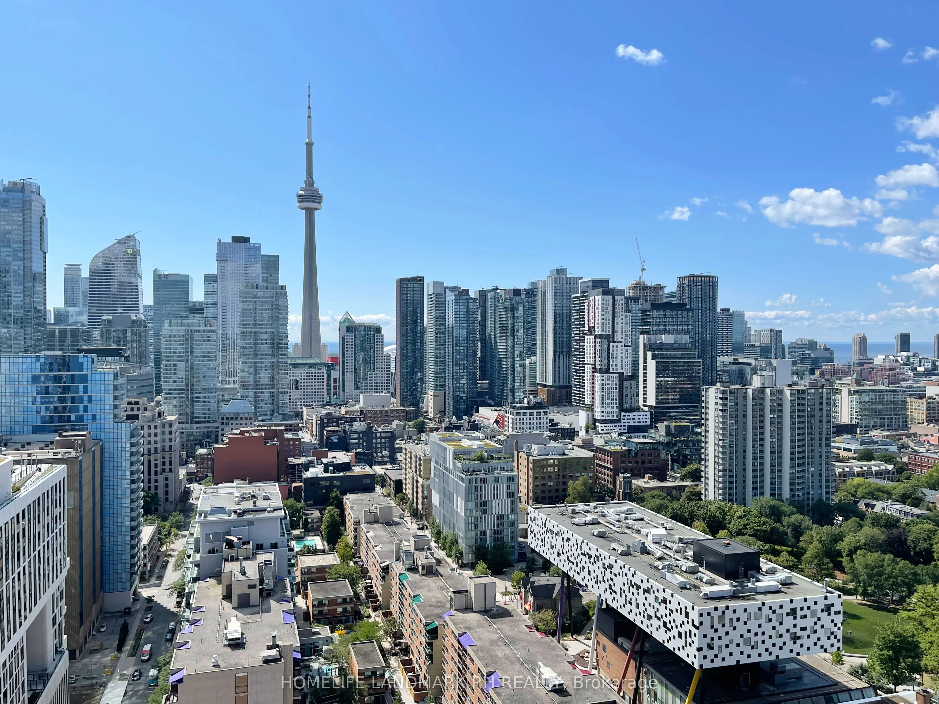 280 Dundas Street W #2706