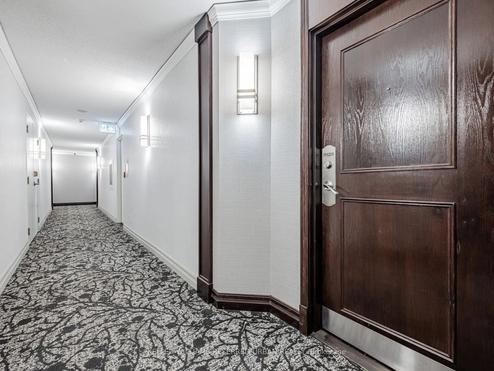 2 Covington Road #PH205