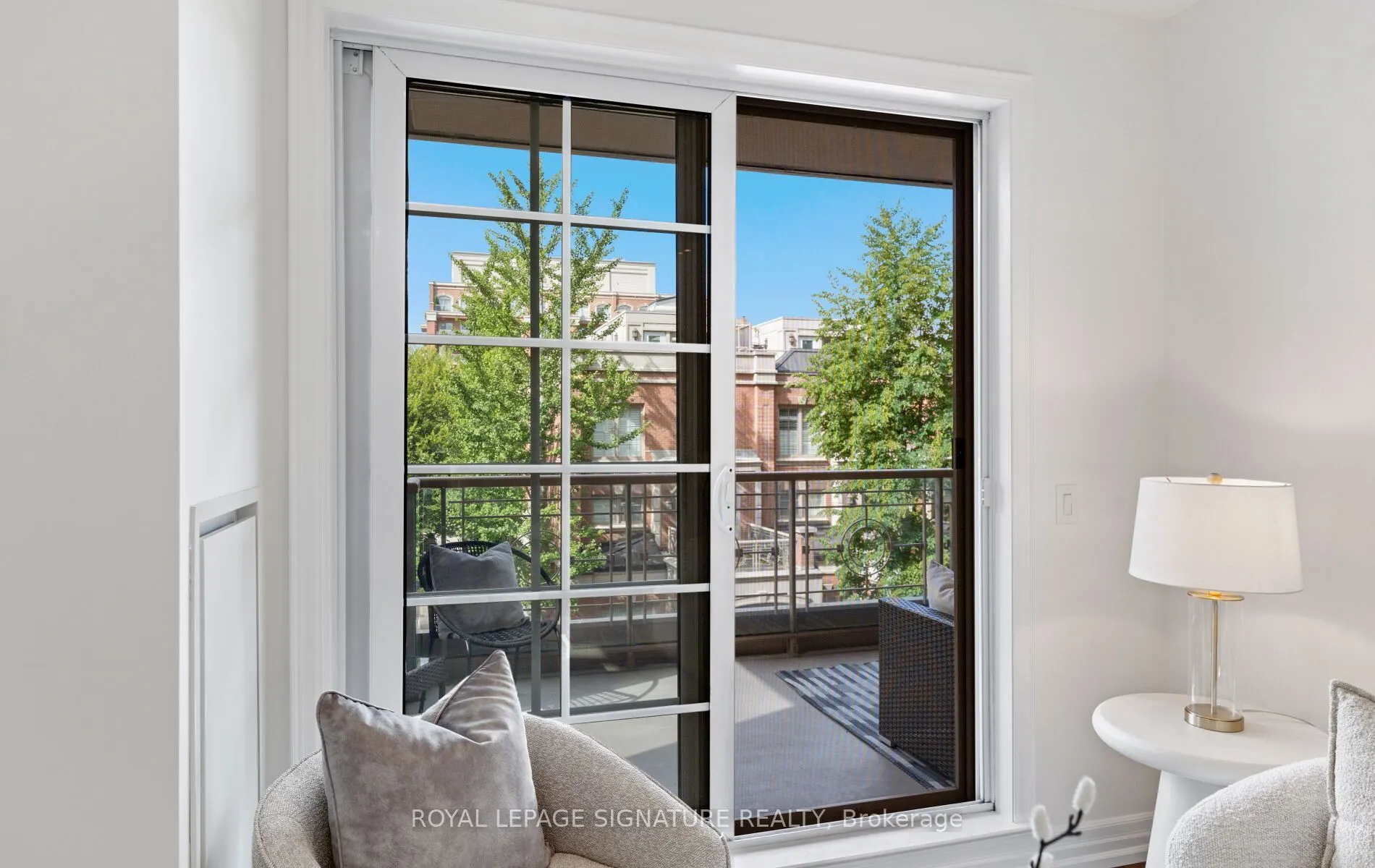 21 Burkebrook Place #337