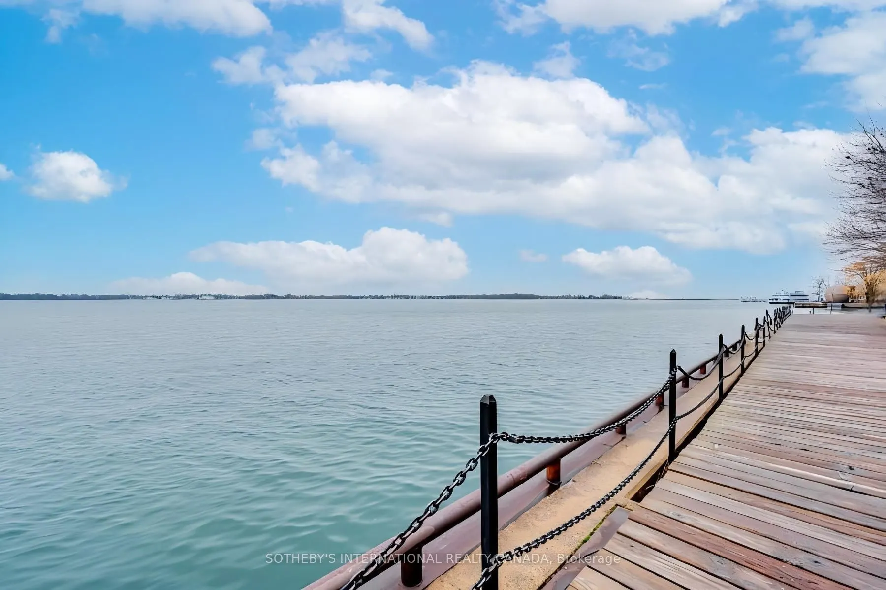 33 Harbour Square #1008