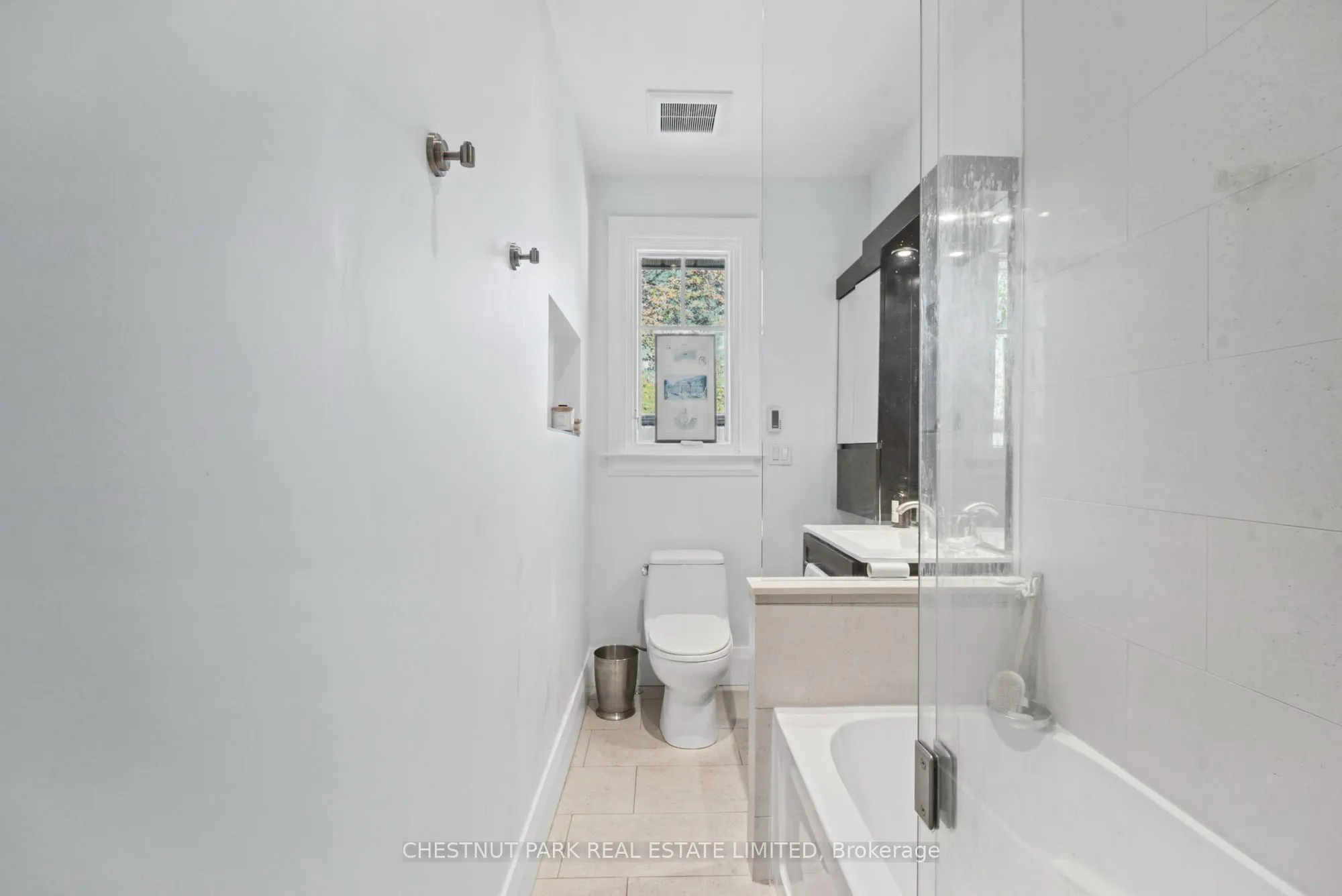 44 Glen Echo Road #Upper