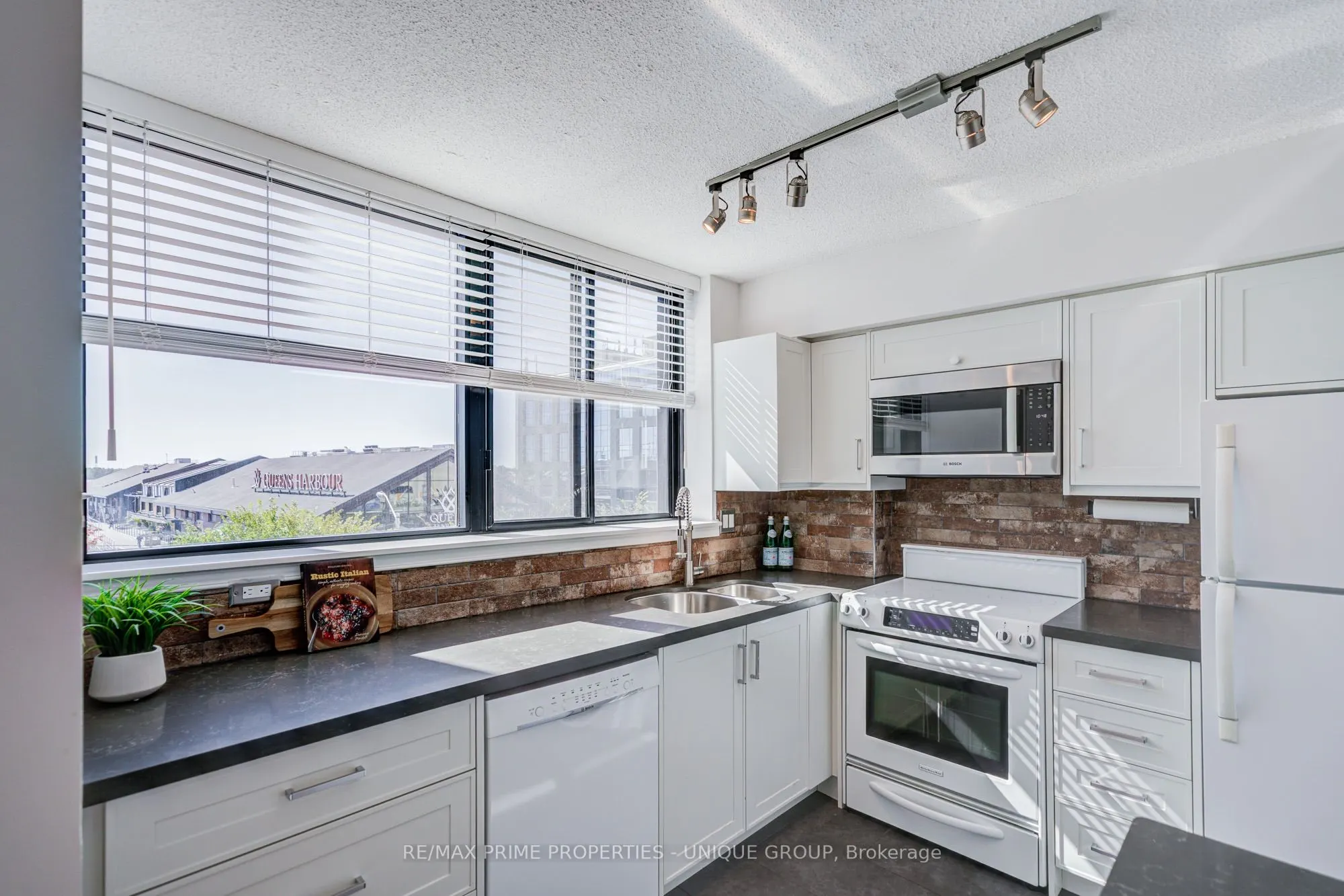 250 Queens Quay W #301