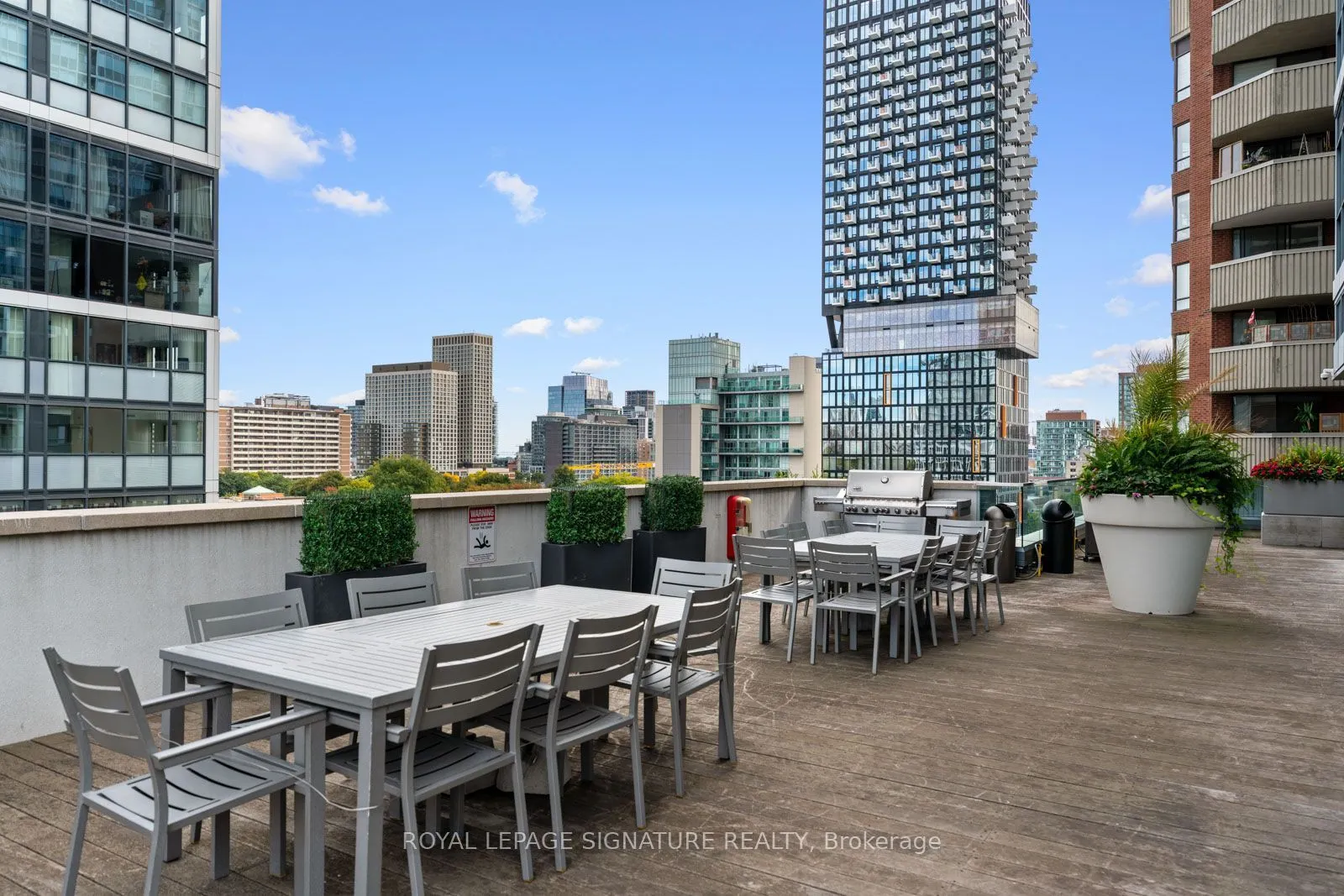 159 Dundas Street E #505