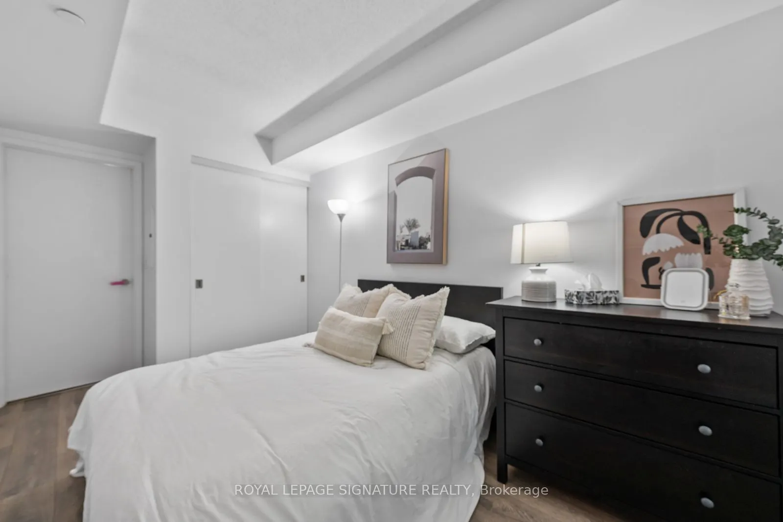 159 Dundas Street E #505