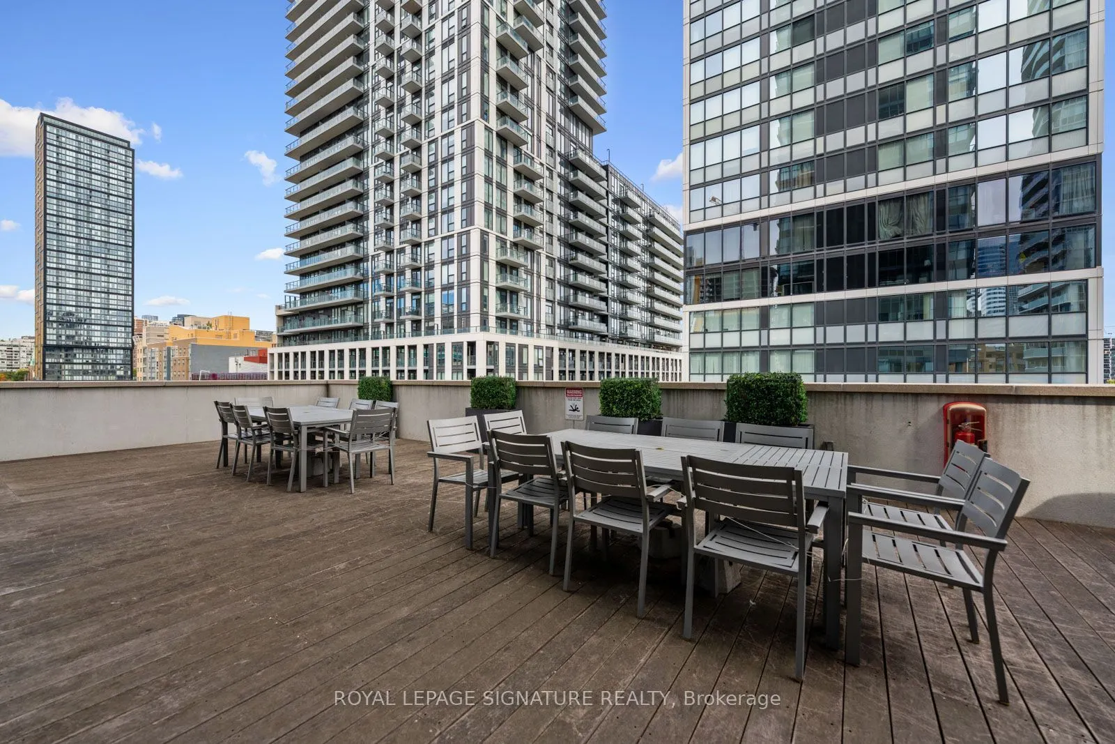 159 Dundas Street E #505