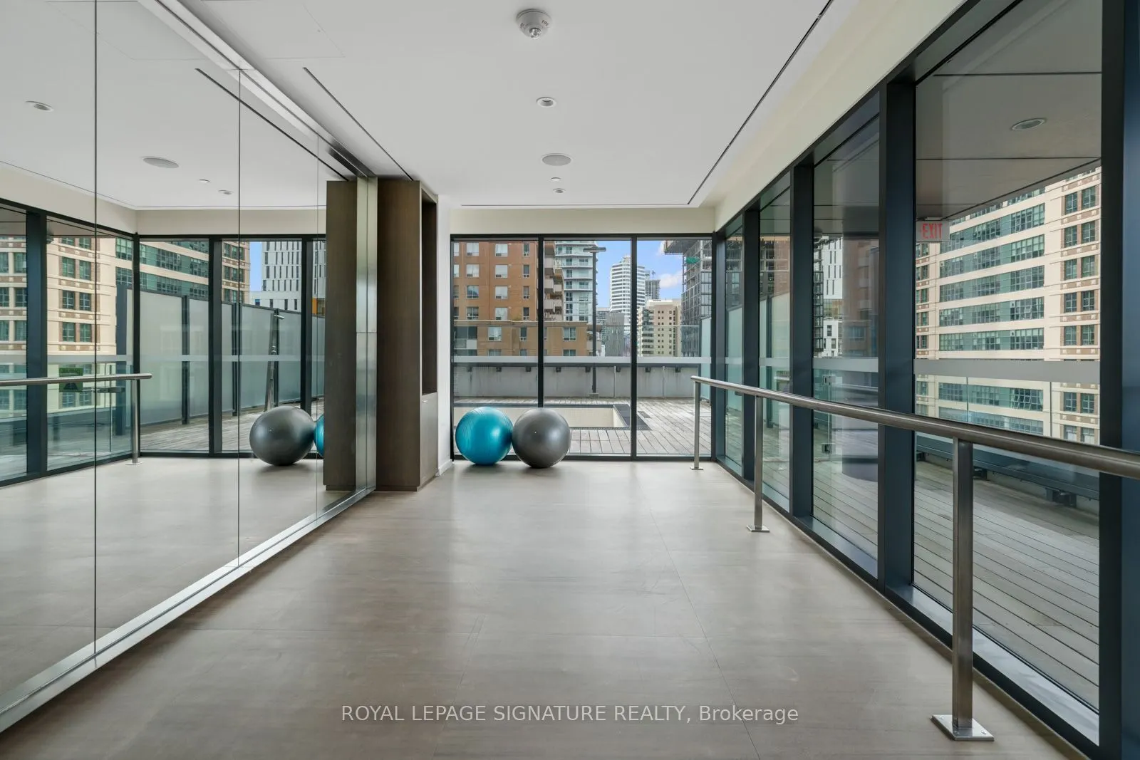 159 Dundas Street E #505