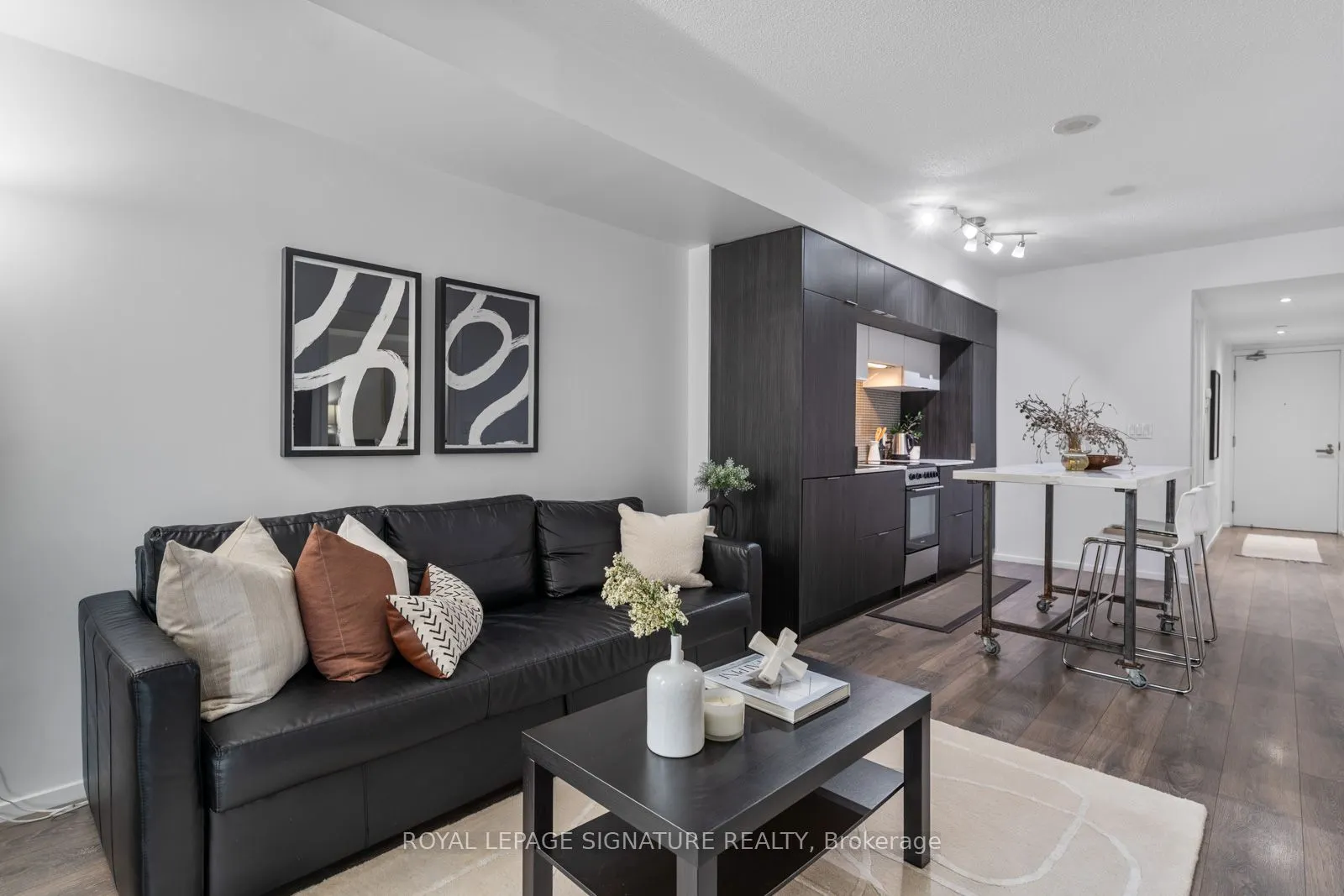 159 Dundas Street E #505