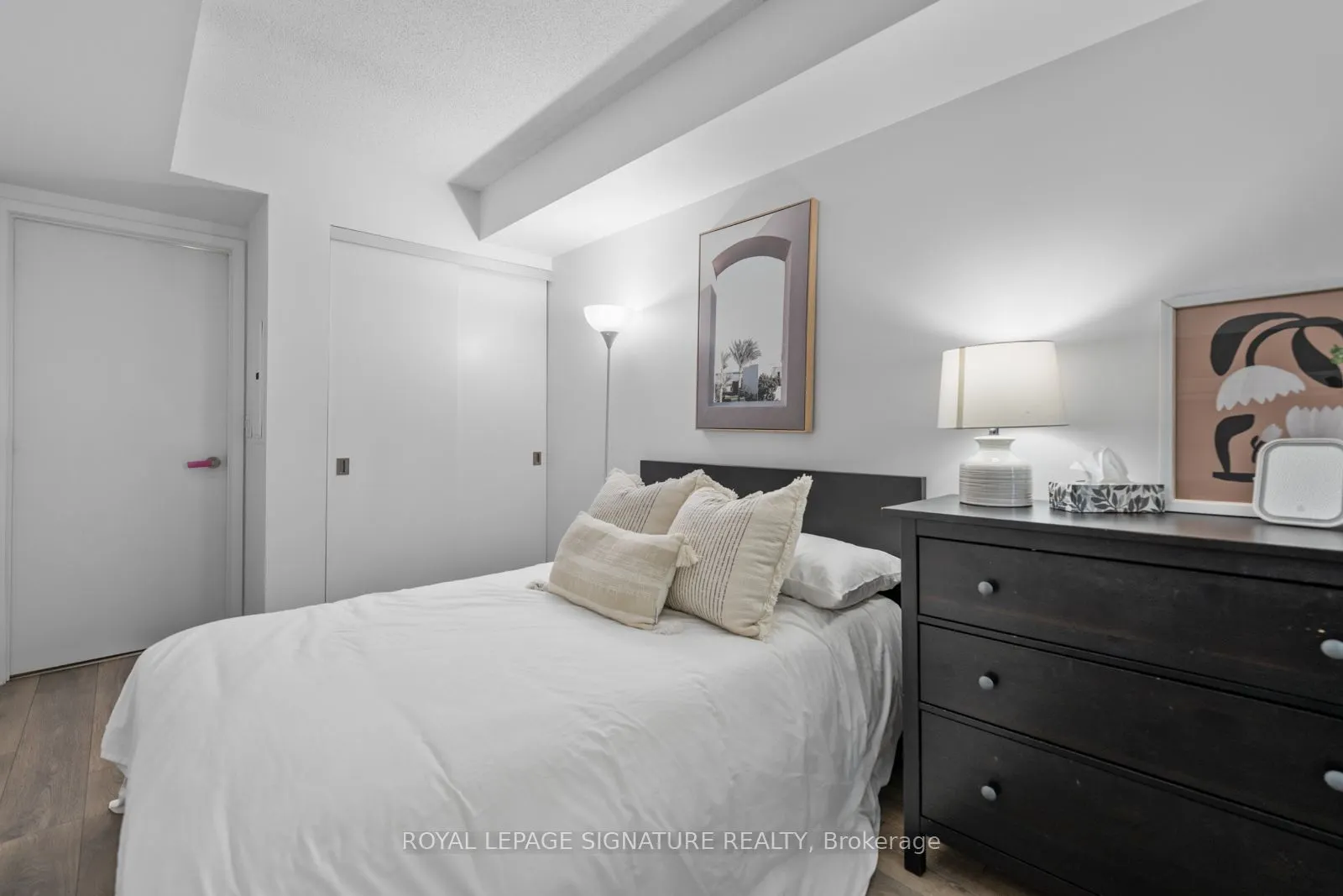159 Dundas Street E #505