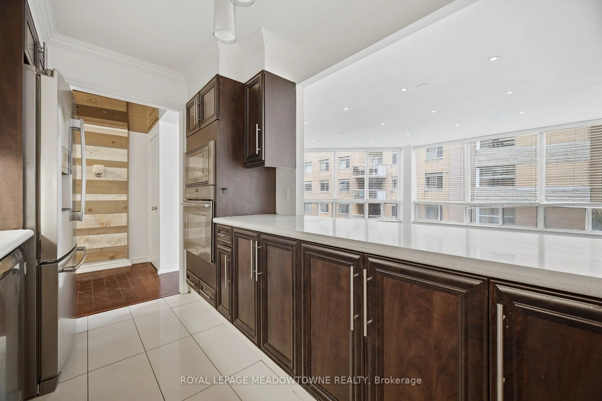 82 Lombard Street #610