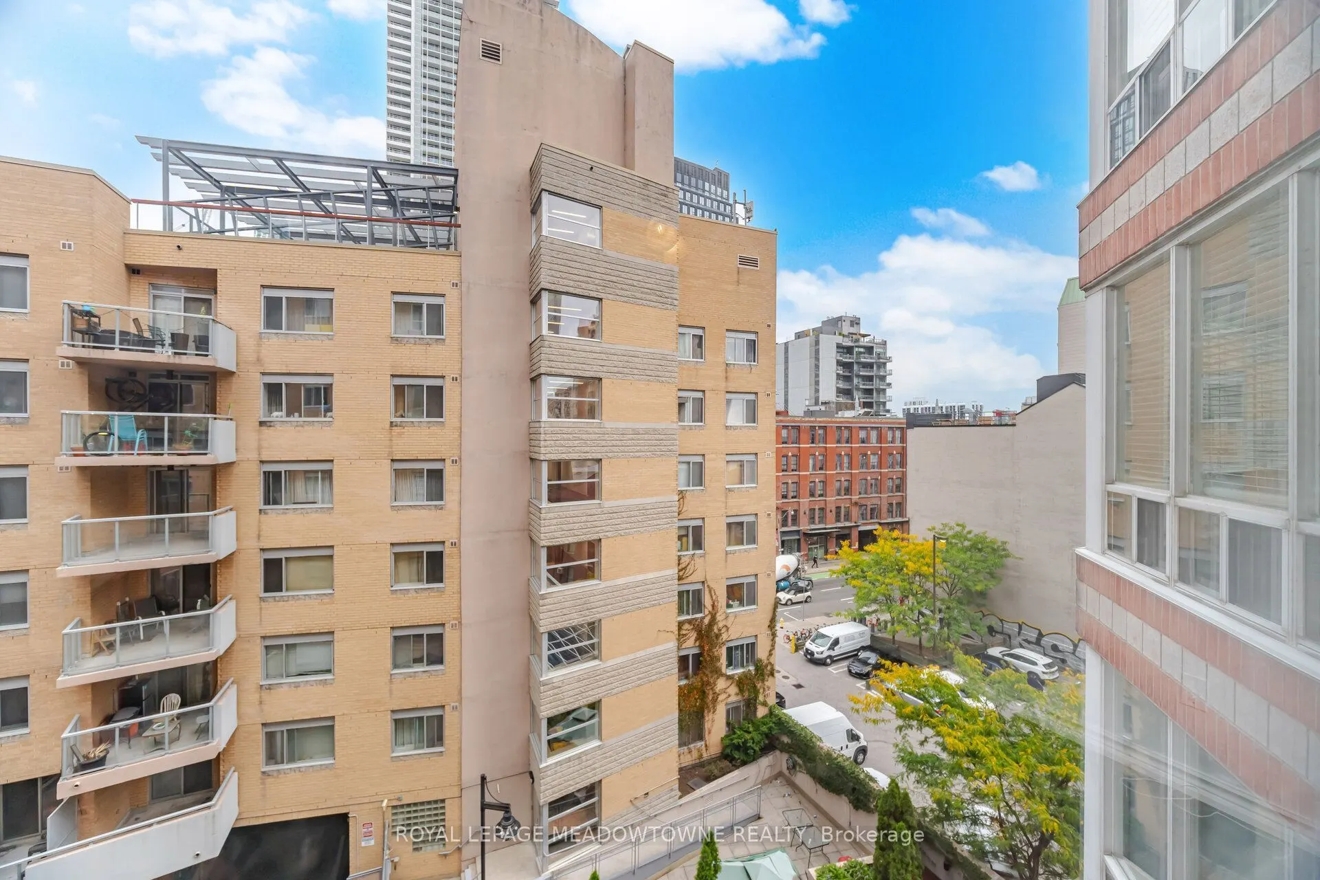82 Lombard Street #610