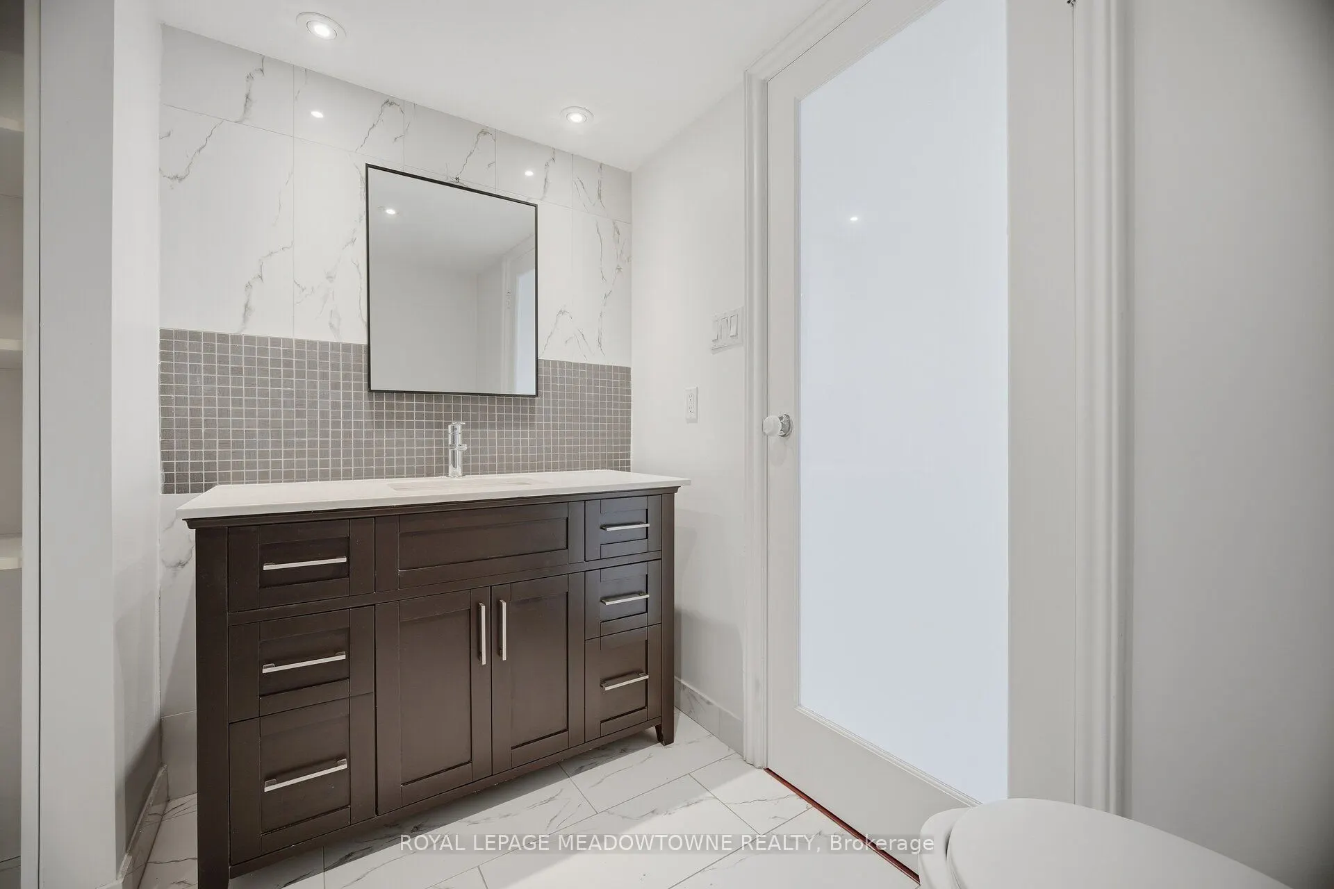82 Lombard Street #610