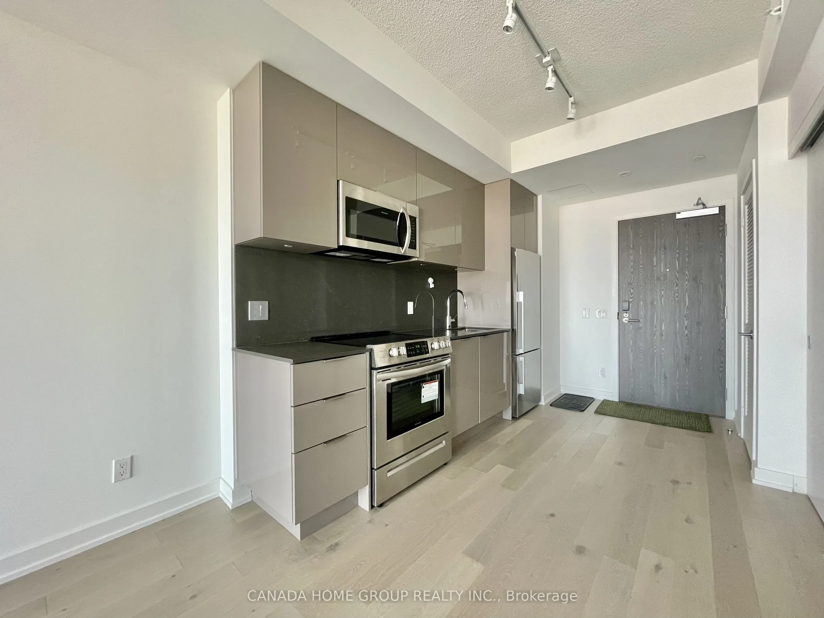 25 Richmond Street E #3201