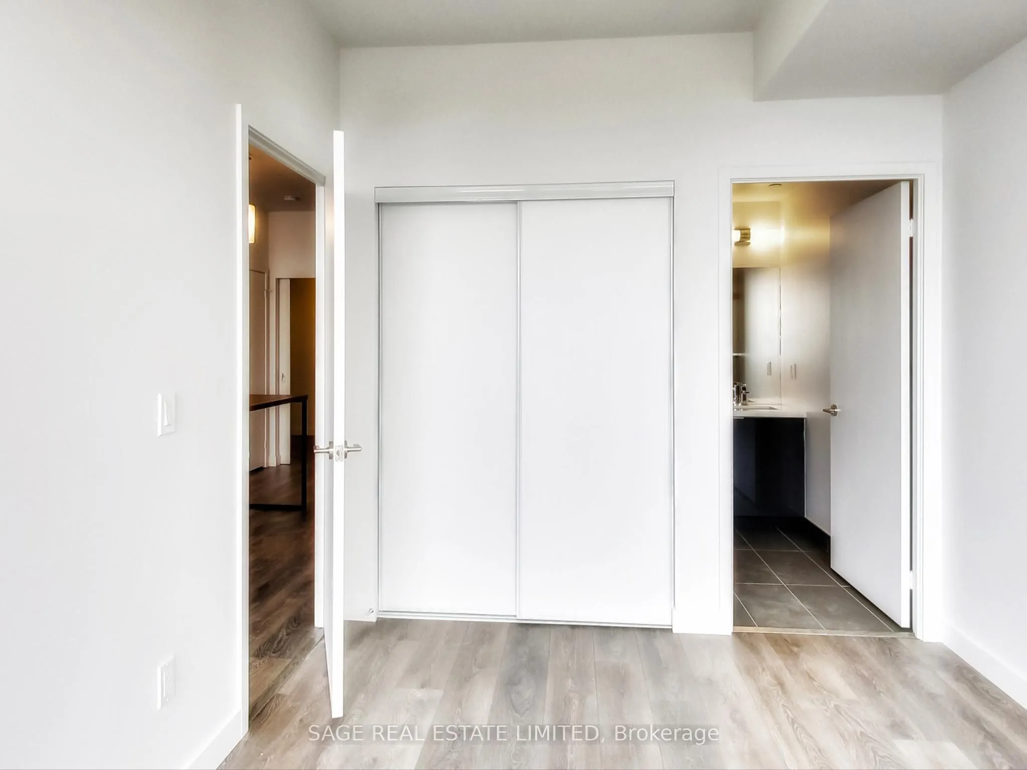 8 Eglinton Avenue E #5012