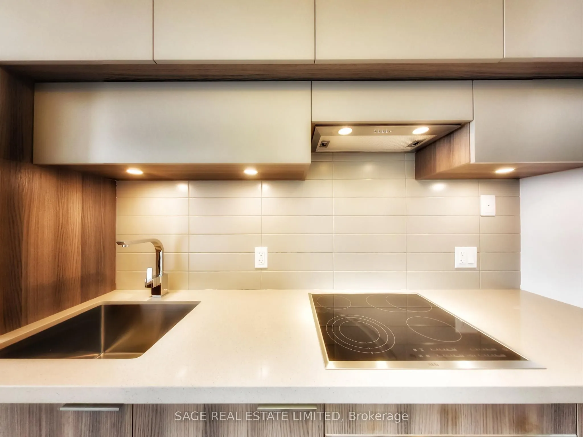 8 Eglinton Avenue E #5012