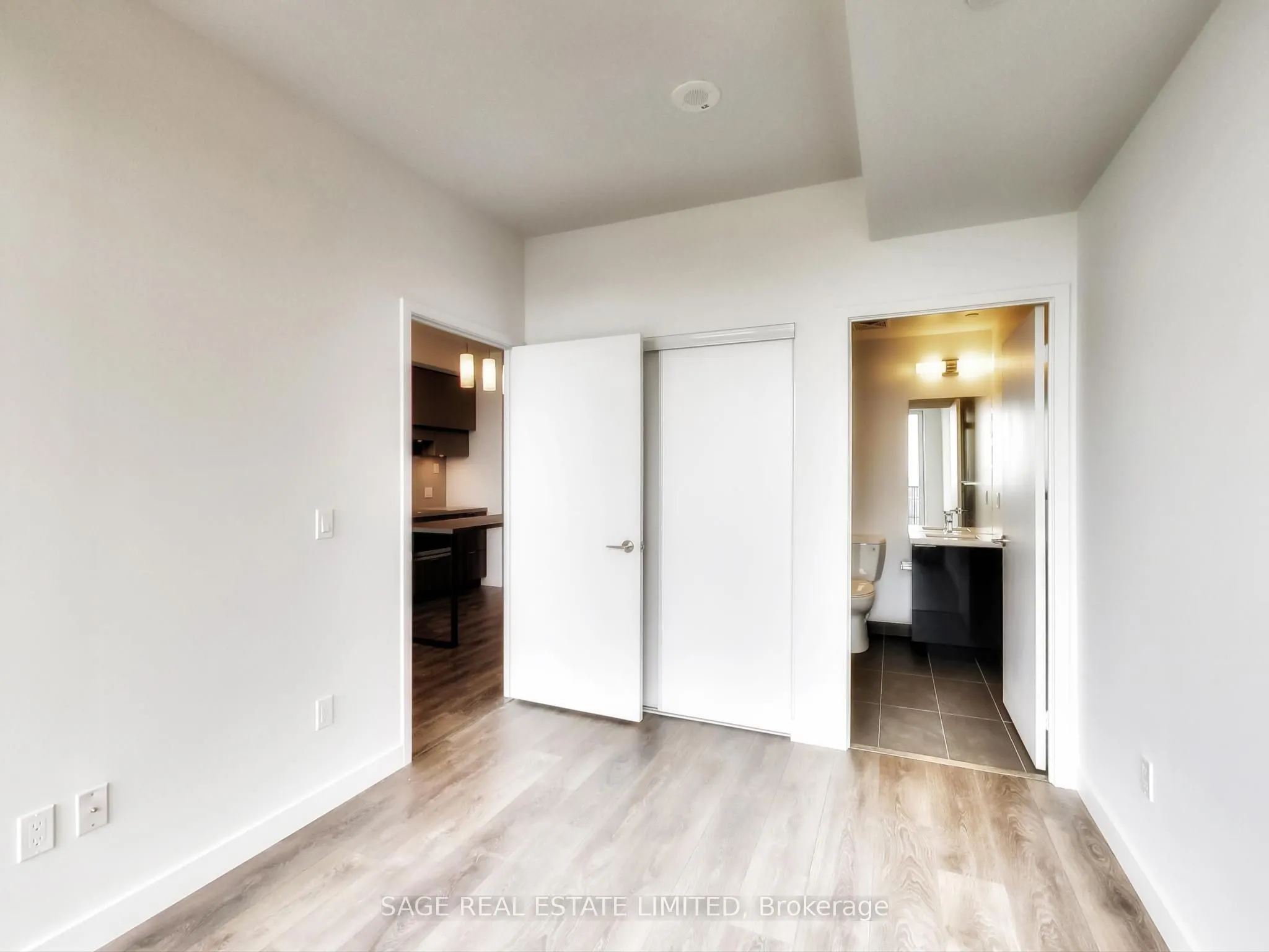 8 Eglinton Avenue E #5012
