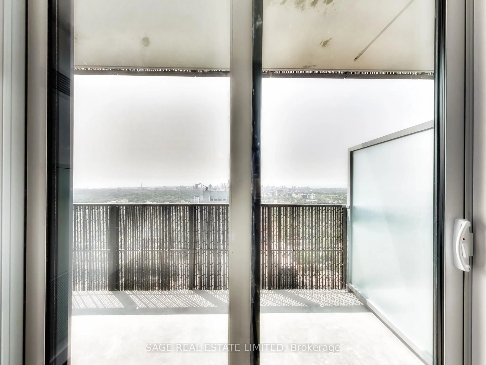 8 Eglinton Avenue E #5012