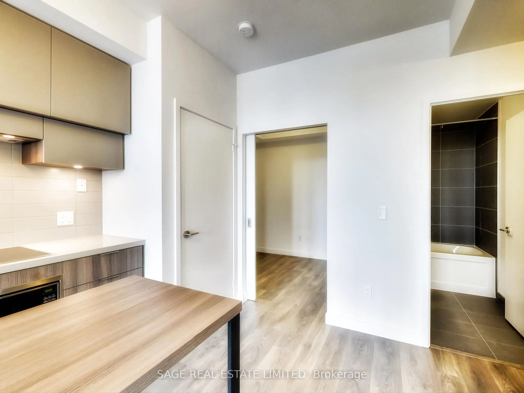 8 Eglinton Avenue E #5012