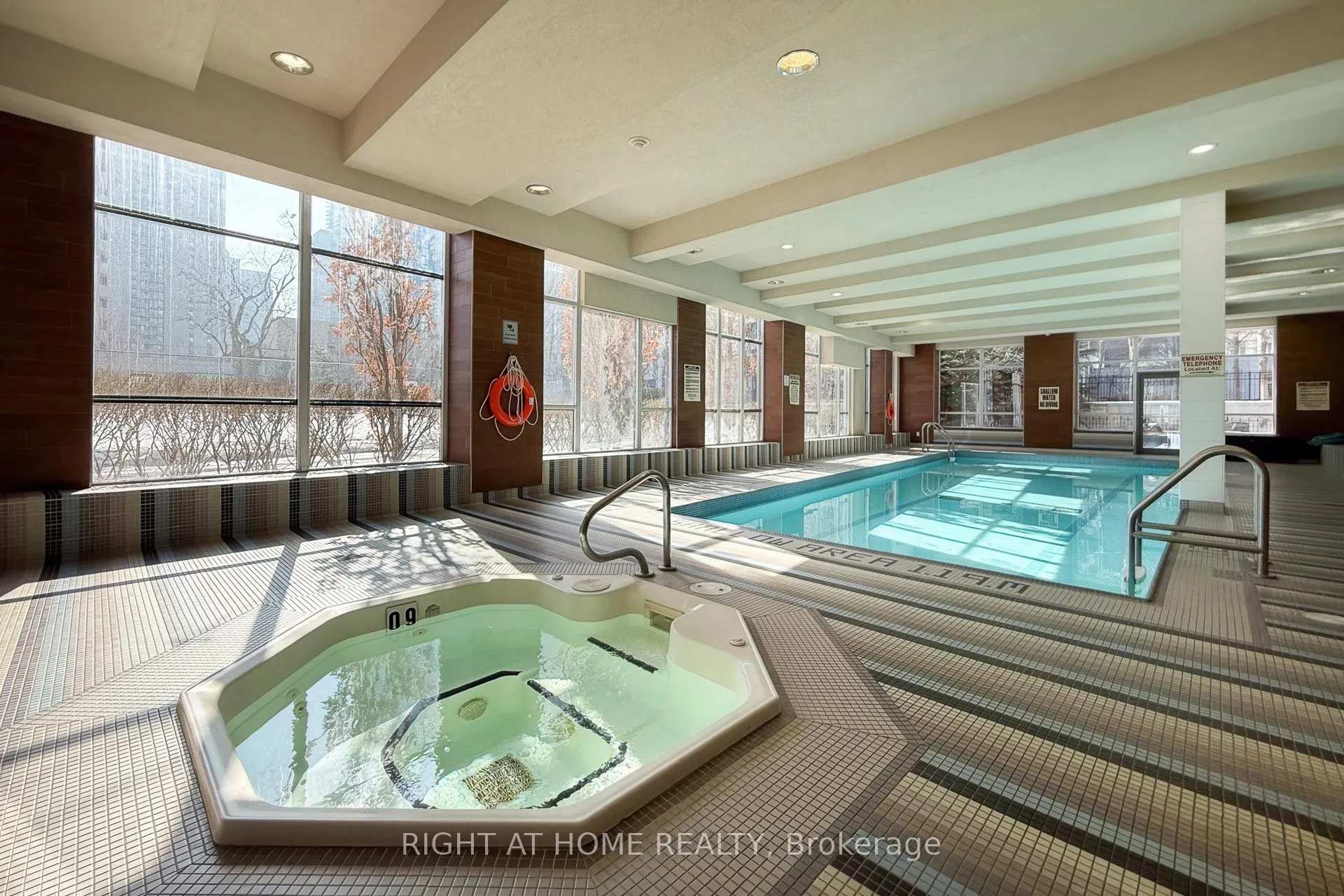 35 Hollywood Avenue #2022