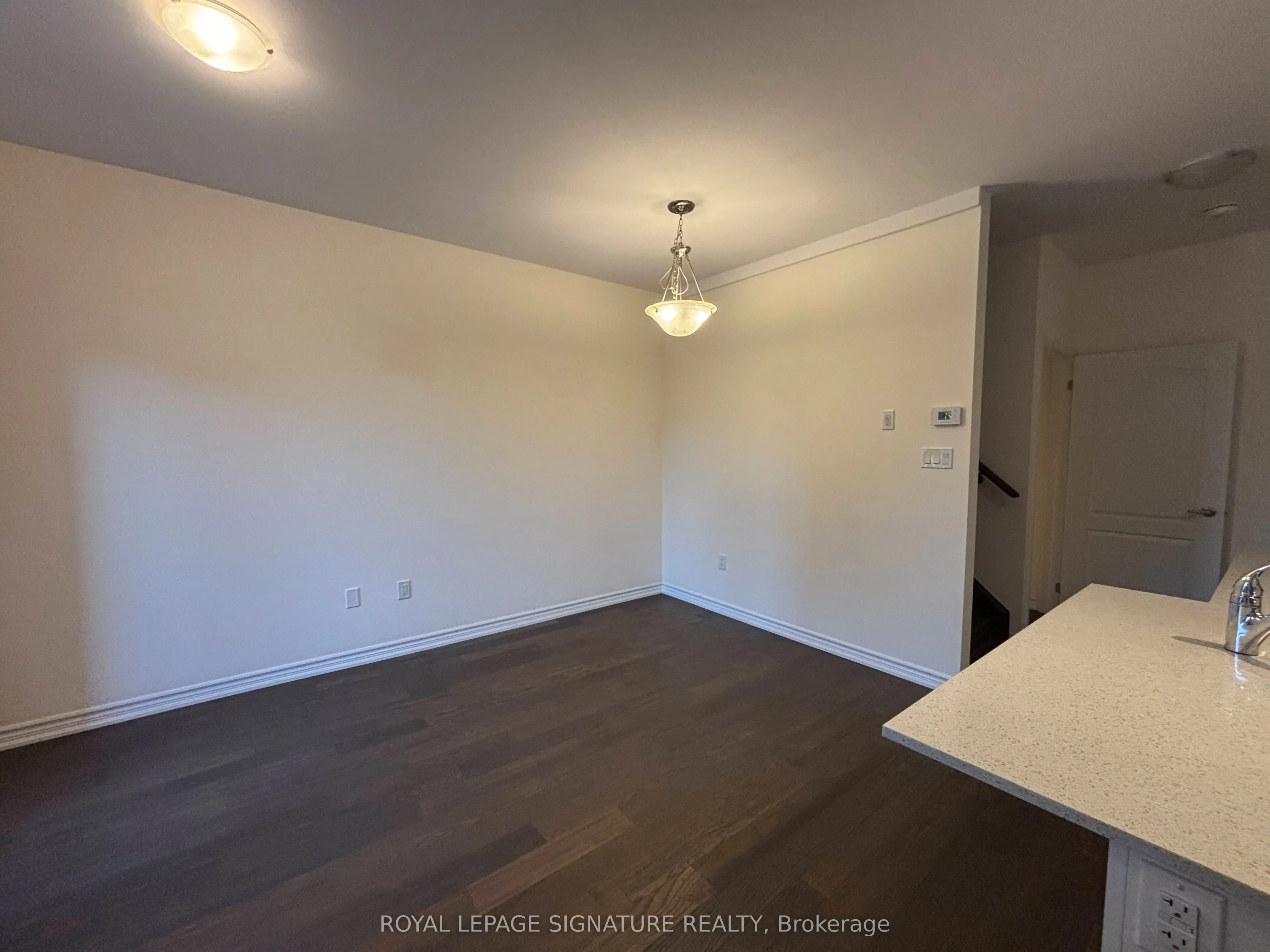 1B Clintwood Gate
