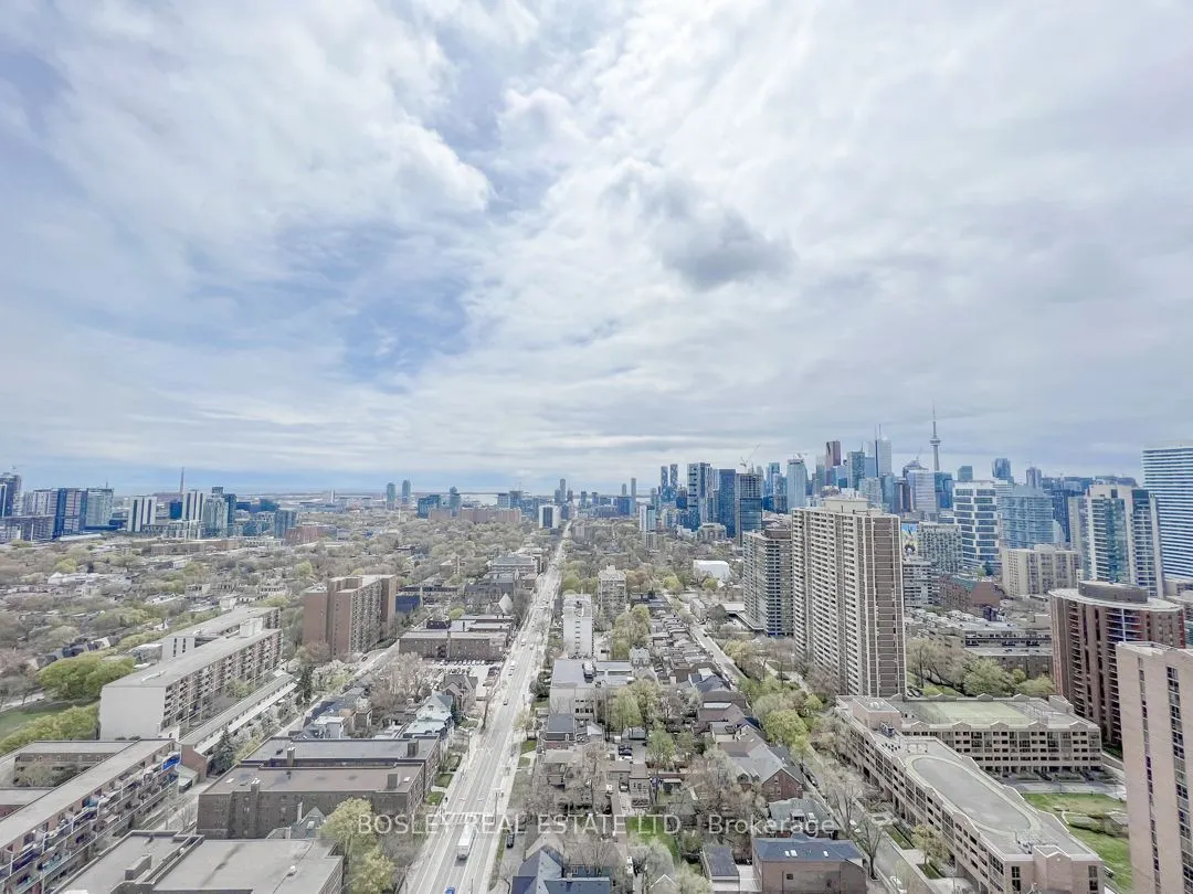 159 Wellesley Street E #2907