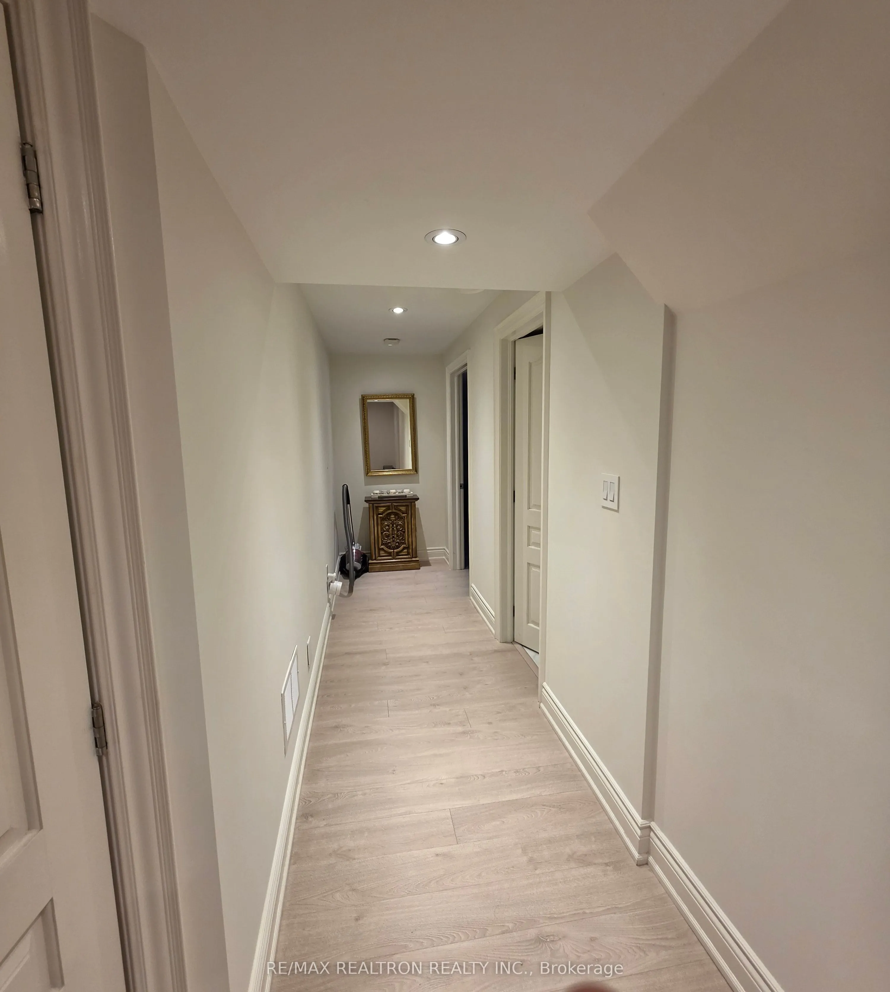 9 Carriage Lane #Basement