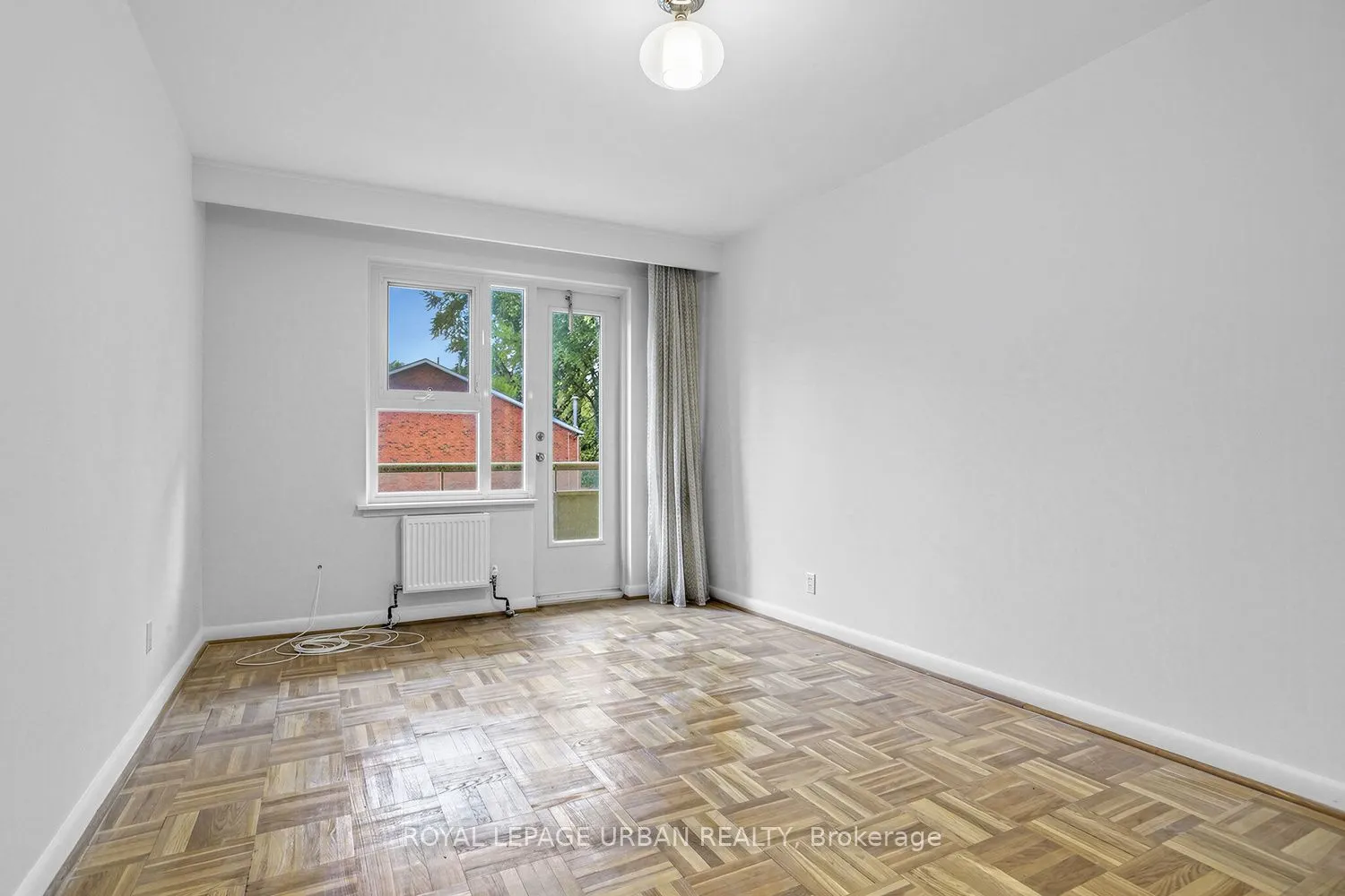 8 Corinth Gardens #17