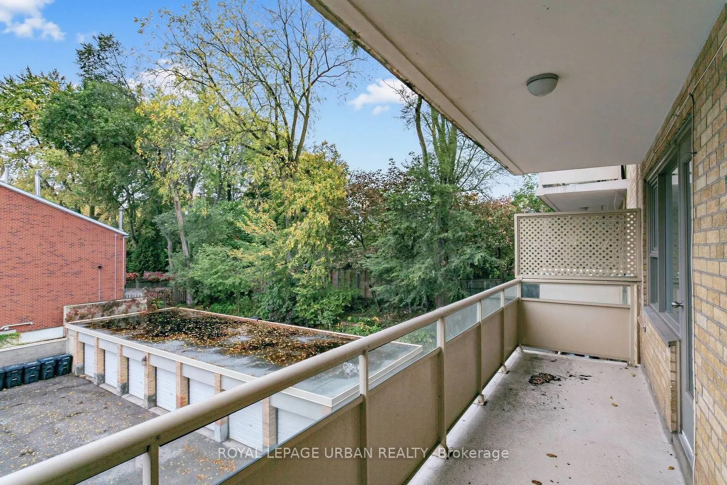 8 Corinth Gardens #17