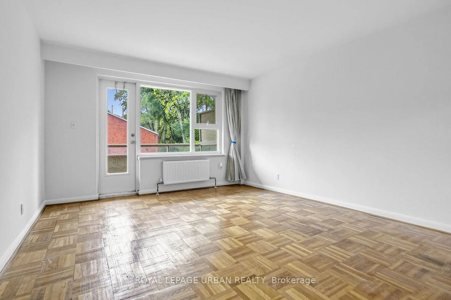 8 Corinth Gardens #17