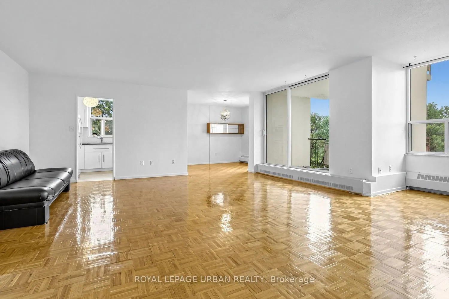 60 Pavane Linkway #403