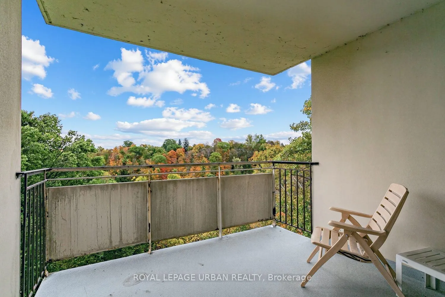 60 Pavane Linkway #403