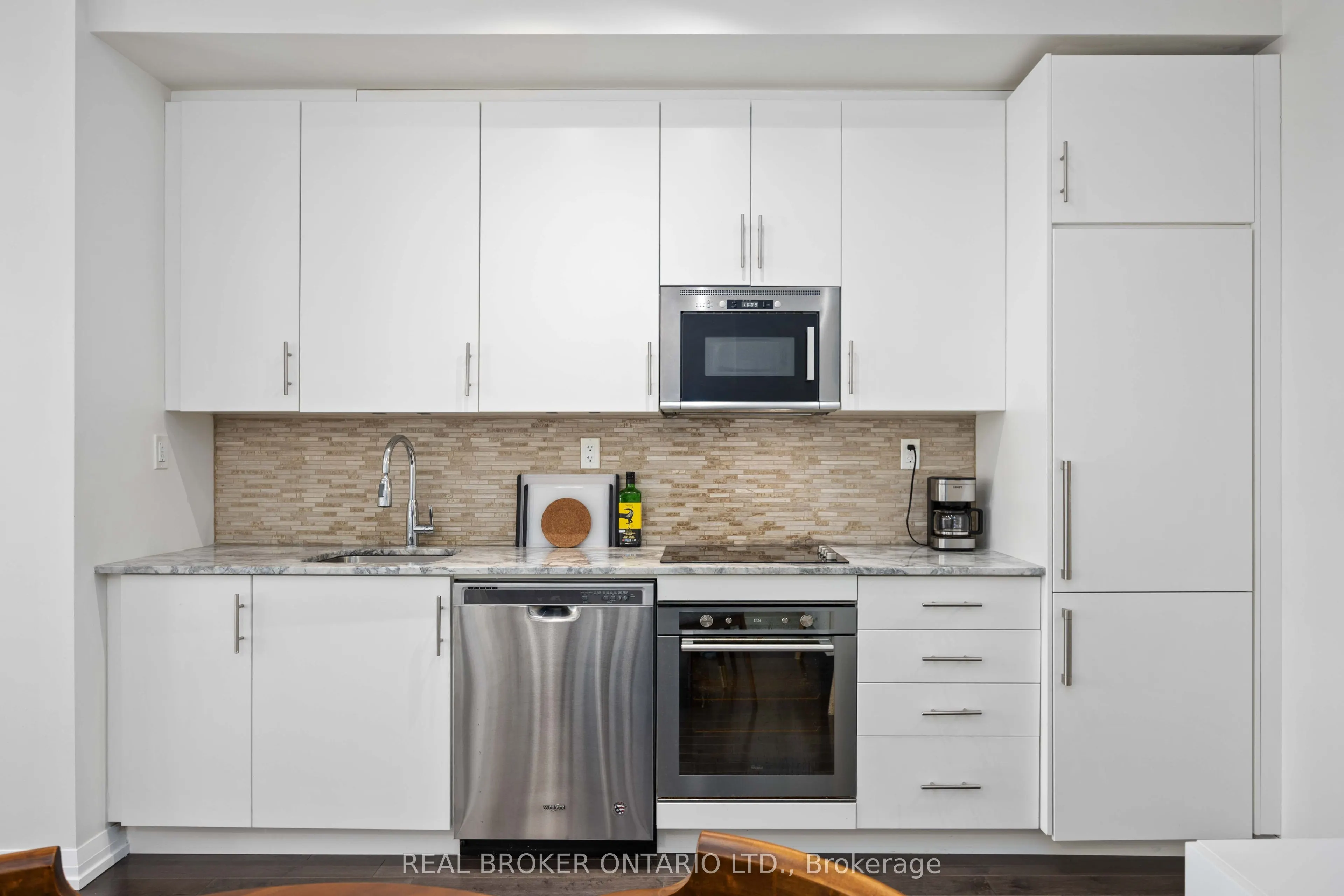 460 Adelaide Street E #1518