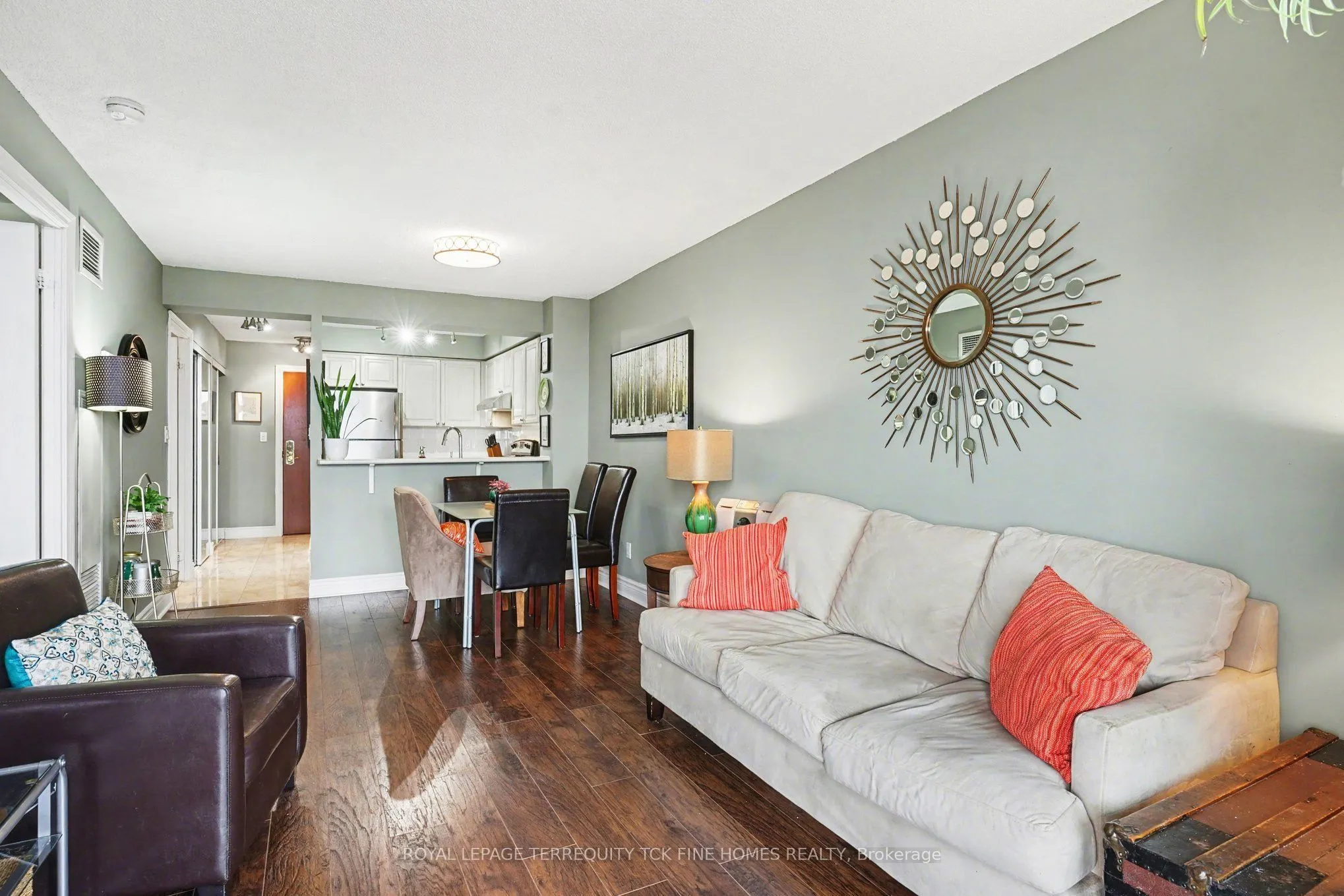 398 Eglinton Avenue E #1009