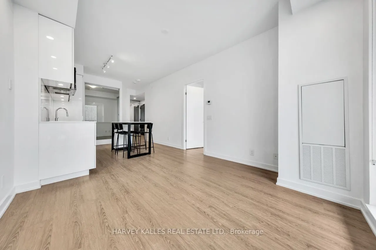 609 Avenue Road #1205