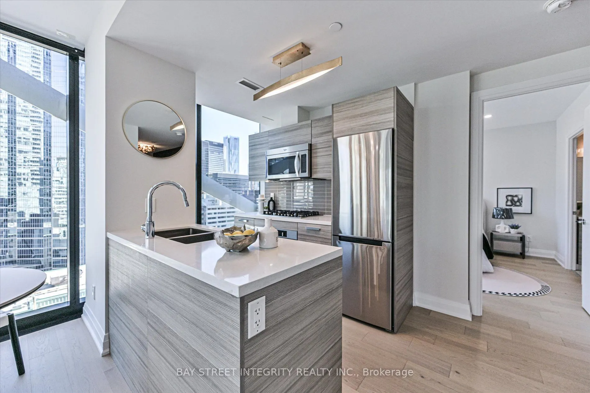 224 King Street W #1403