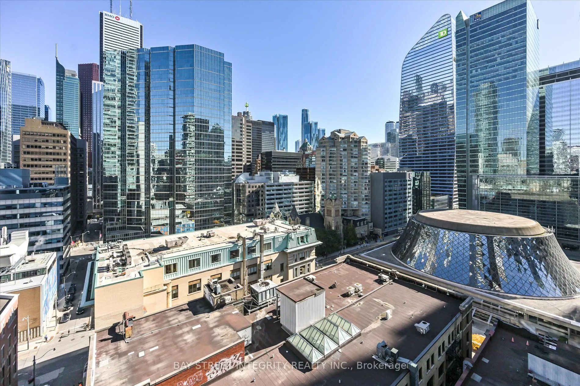 224 King Street W #1403