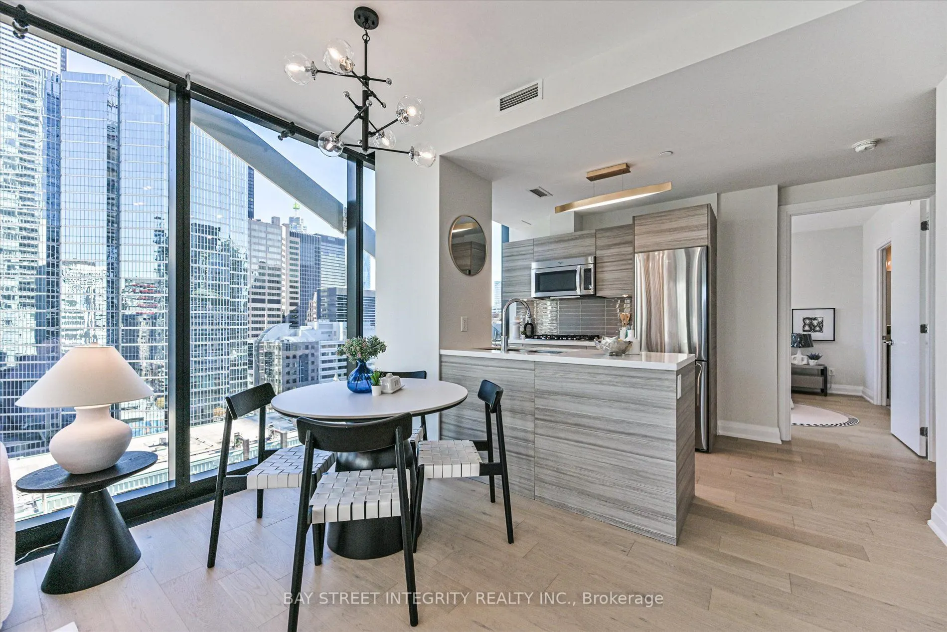 224 King Street W #1403