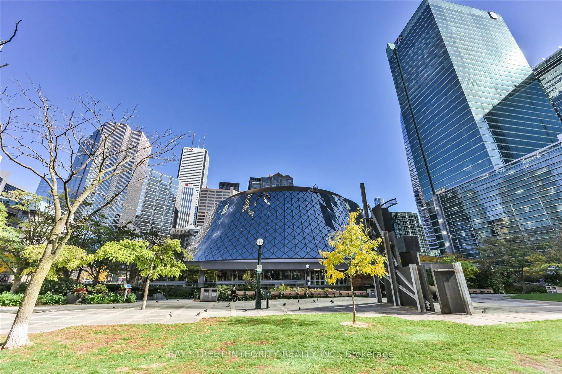 224 King Street W #1403