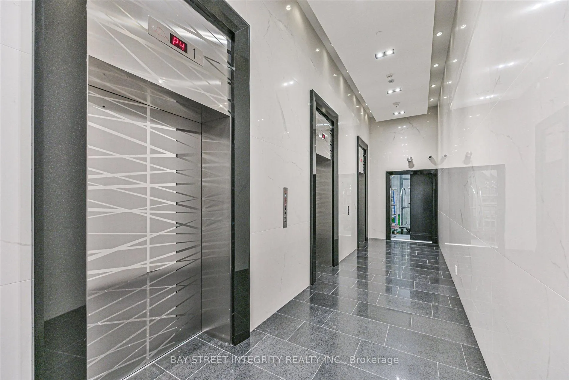 224 King Street W #1403