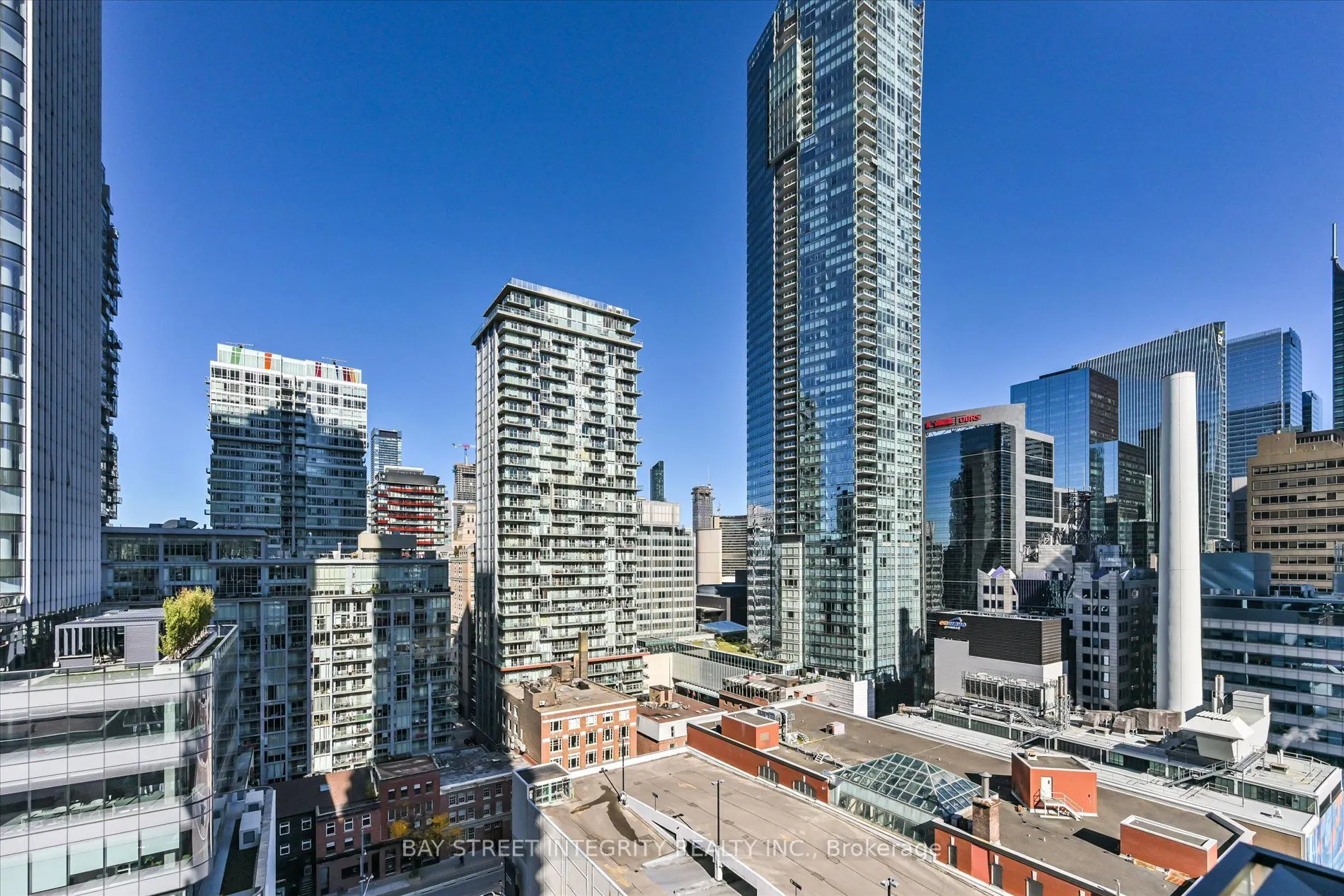 224 King Street W #1403