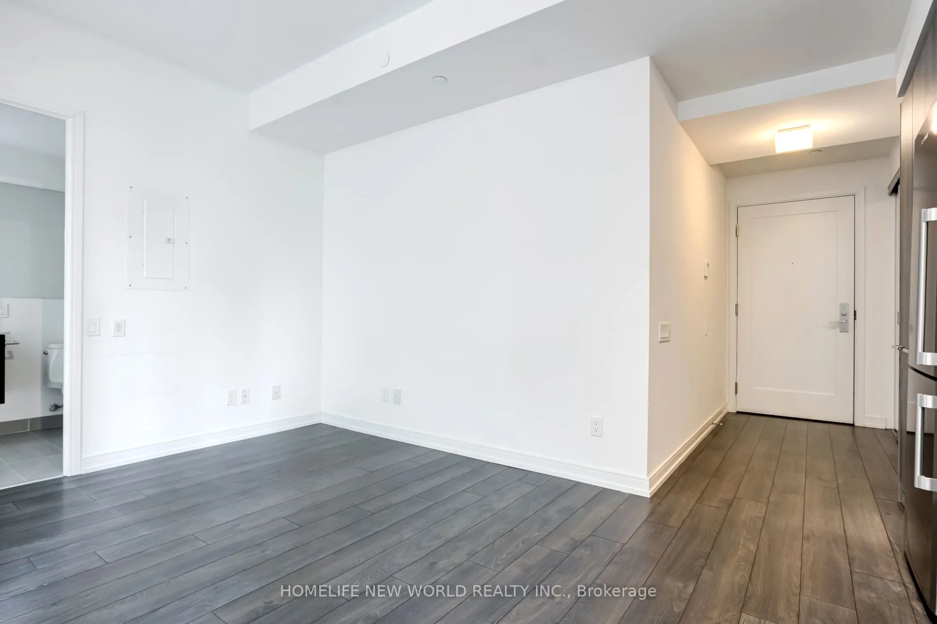 28 Wellesley Street E #901