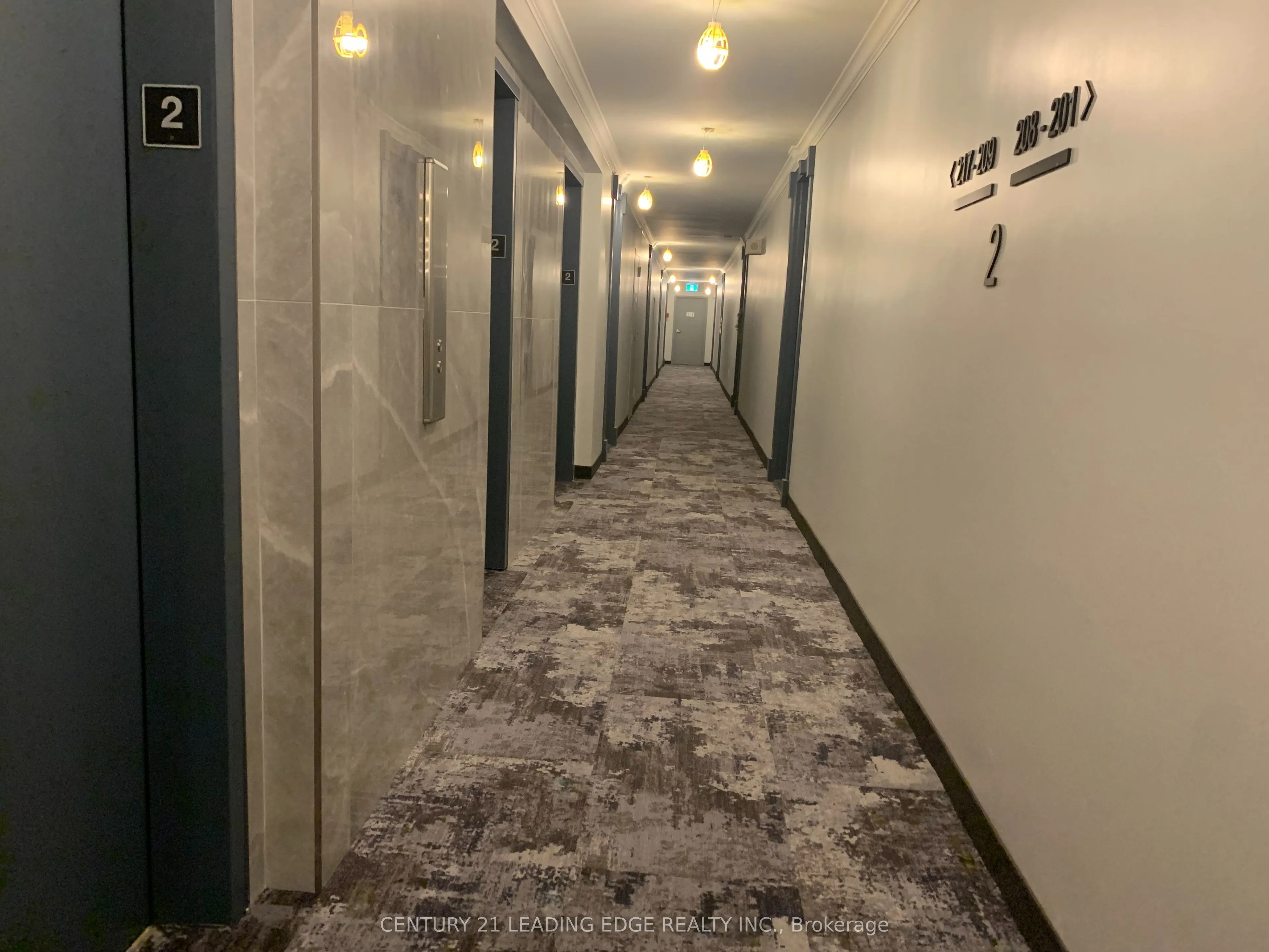 40 Homewood Avenue #208