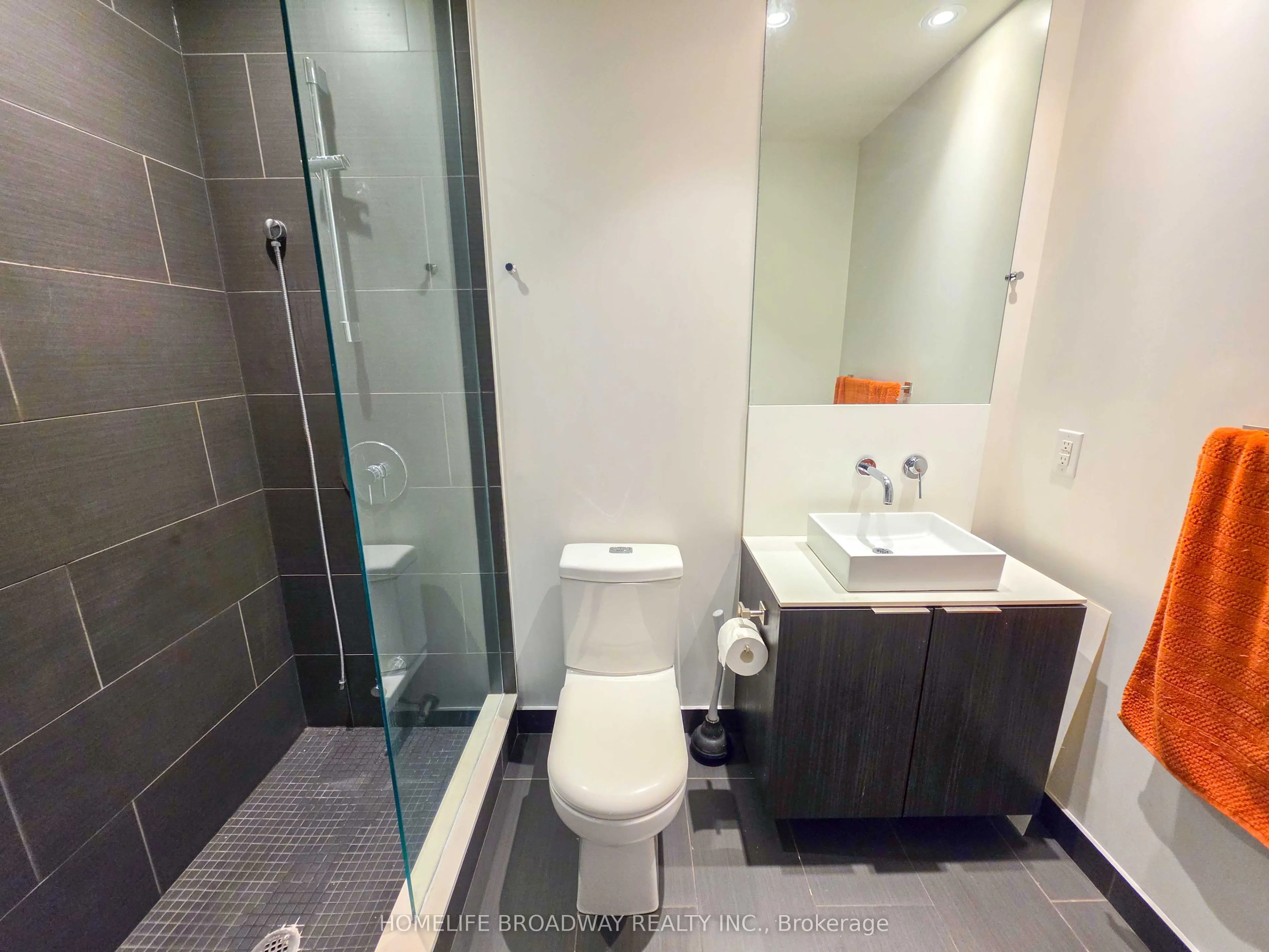 159 Dundas Street E #1108