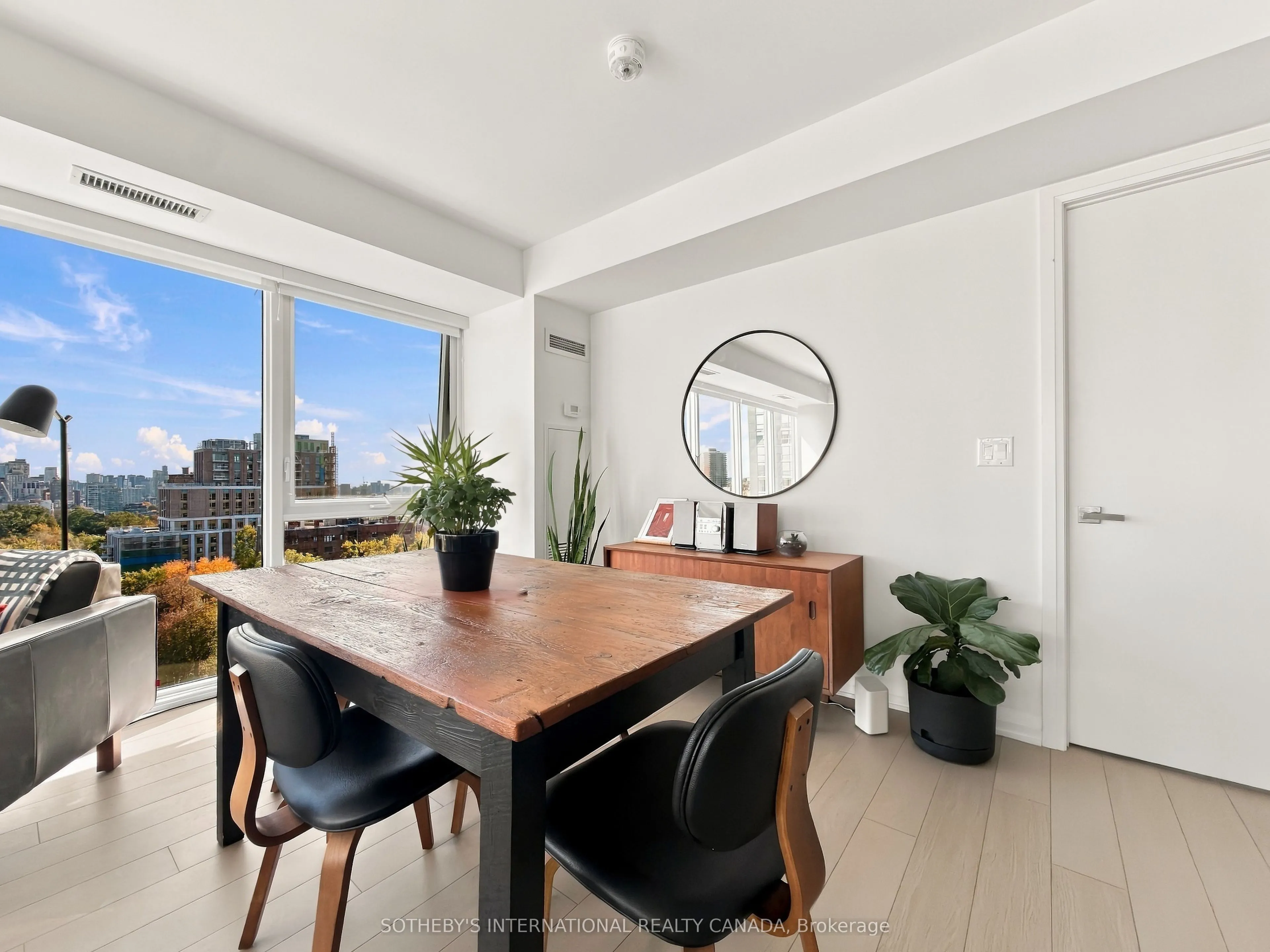 99 Foxbar Road #1310