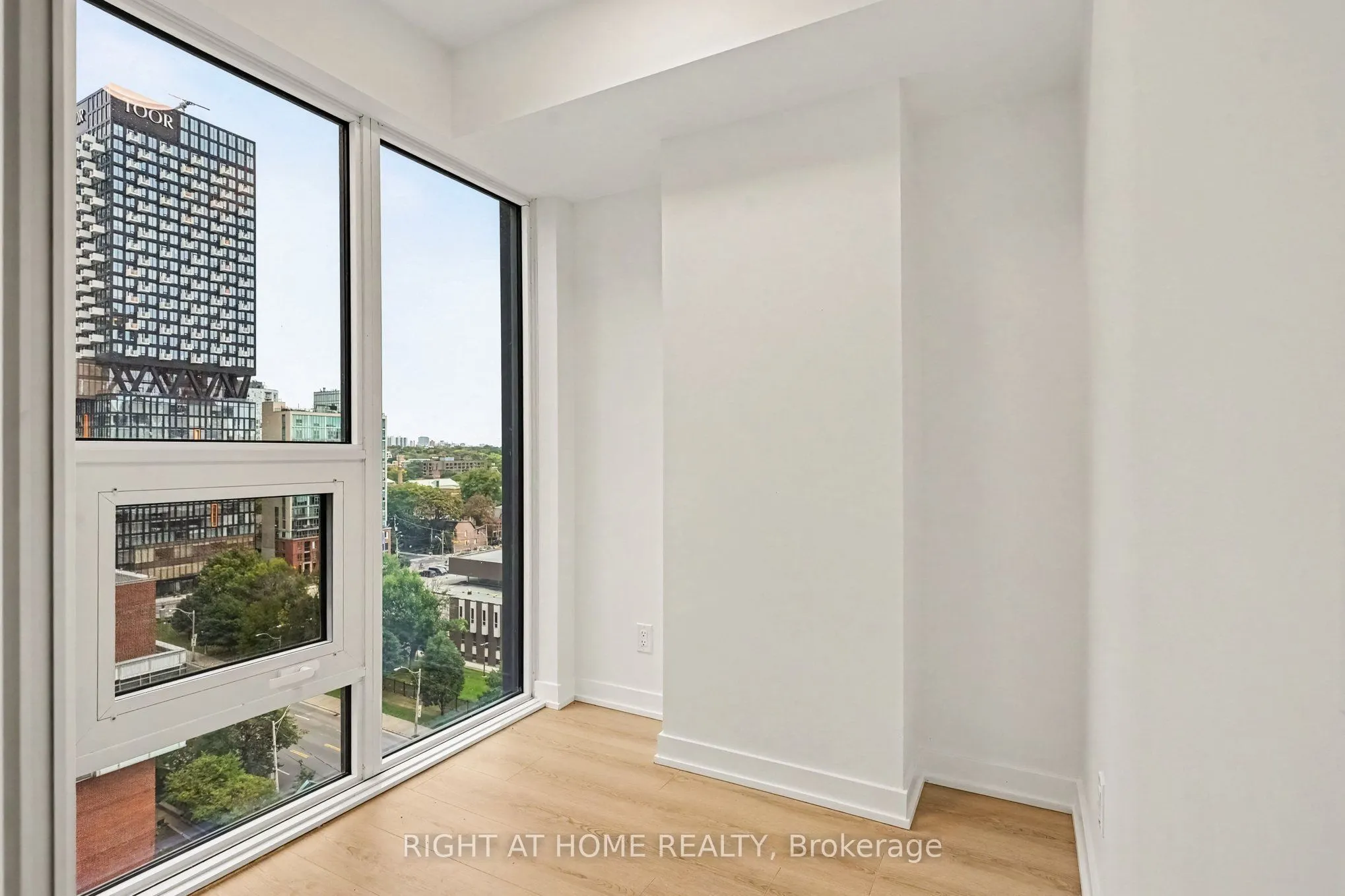 100 Queen Street E #1203