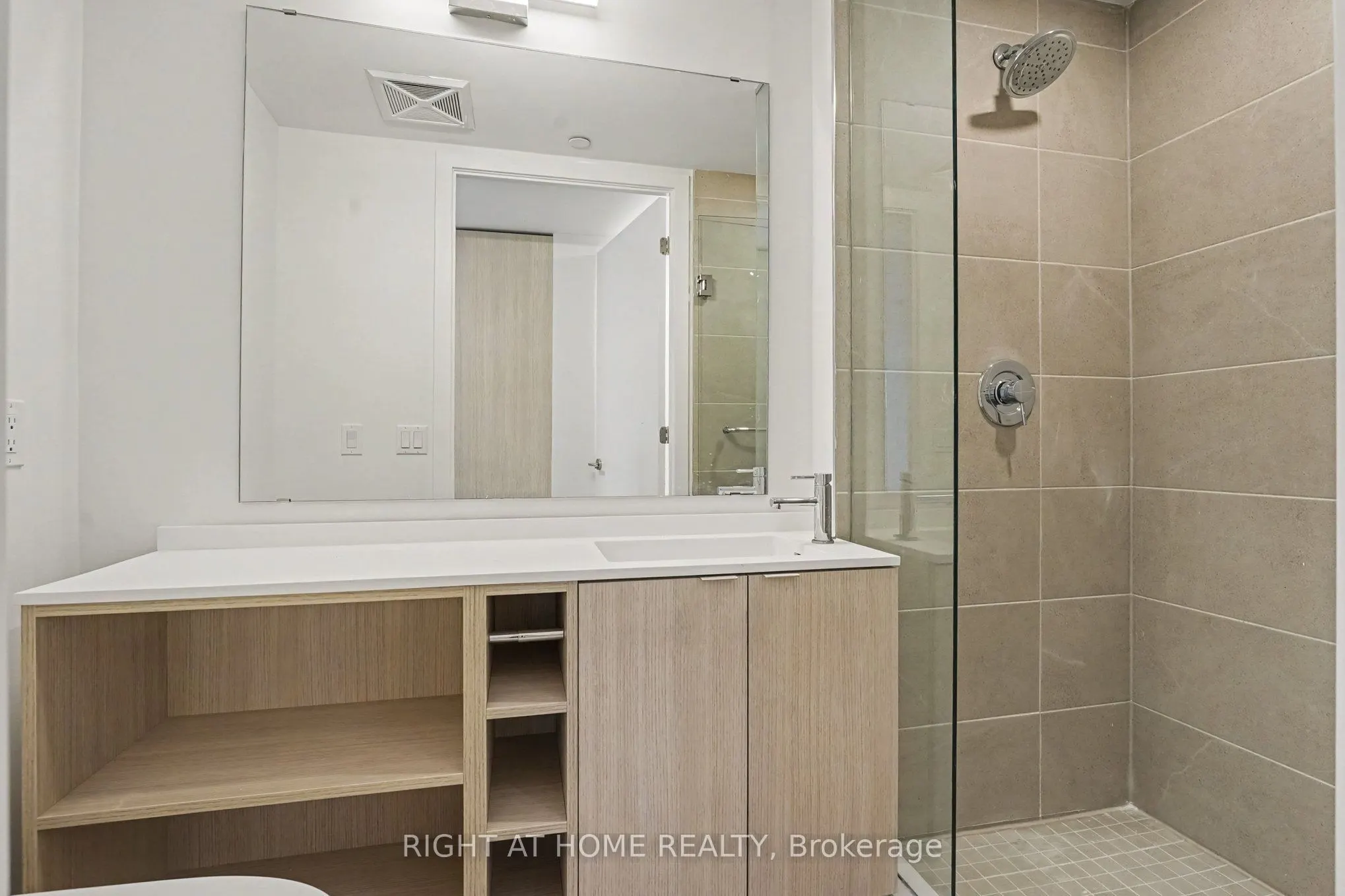 100 Queen Street E #1203