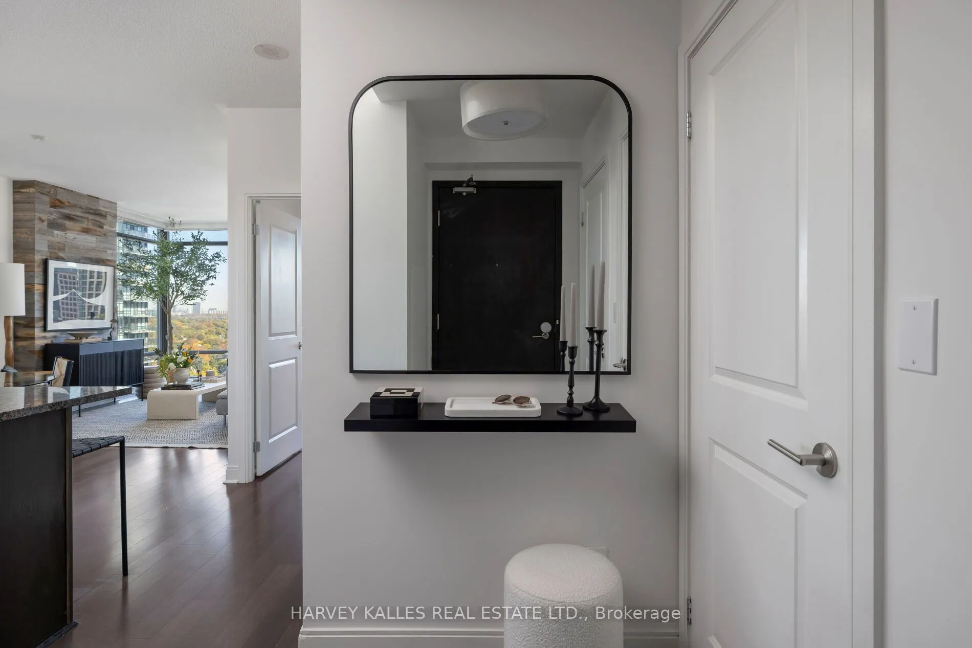18 Yorkville Avenue #1909