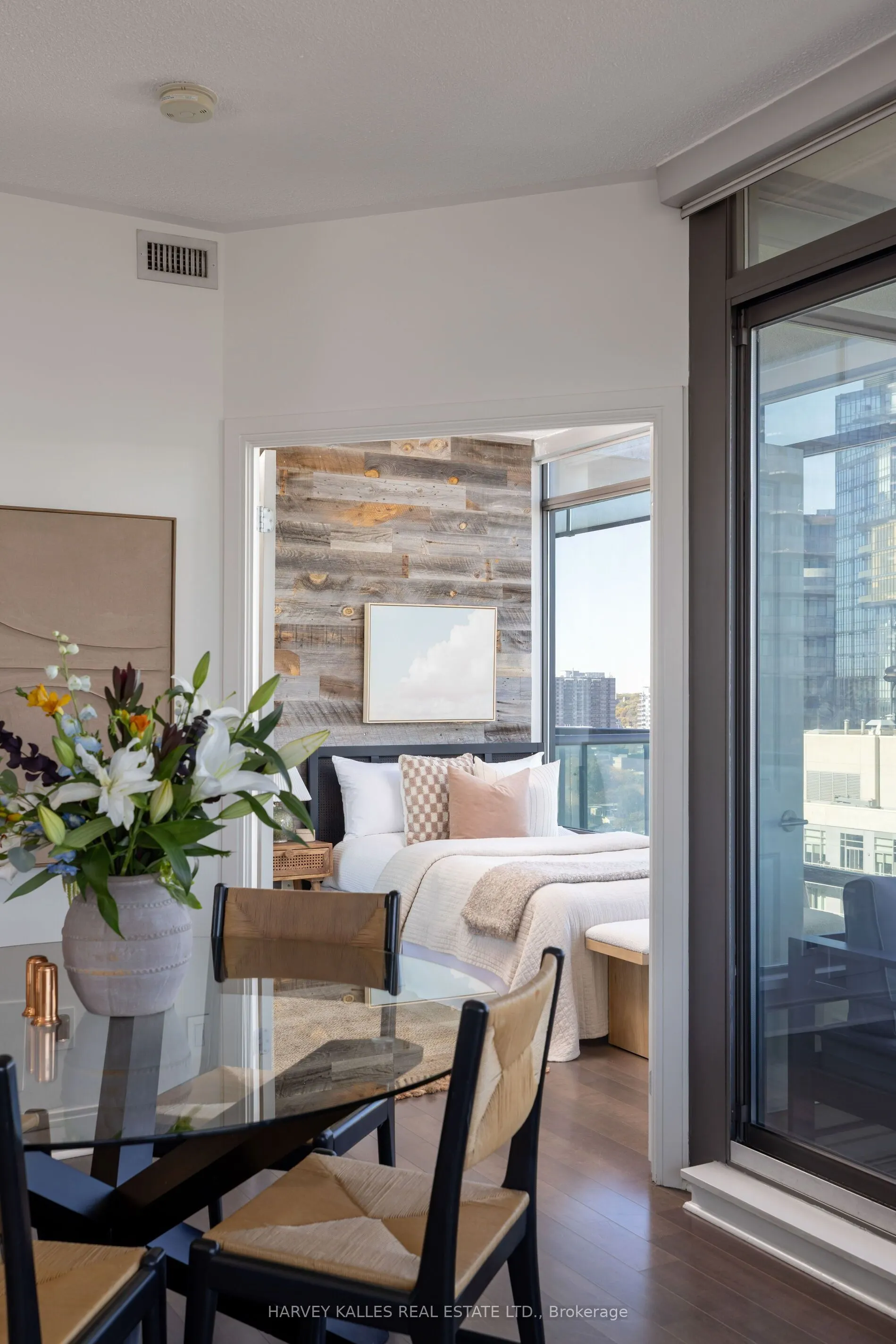 18 Yorkville Avenue #1909