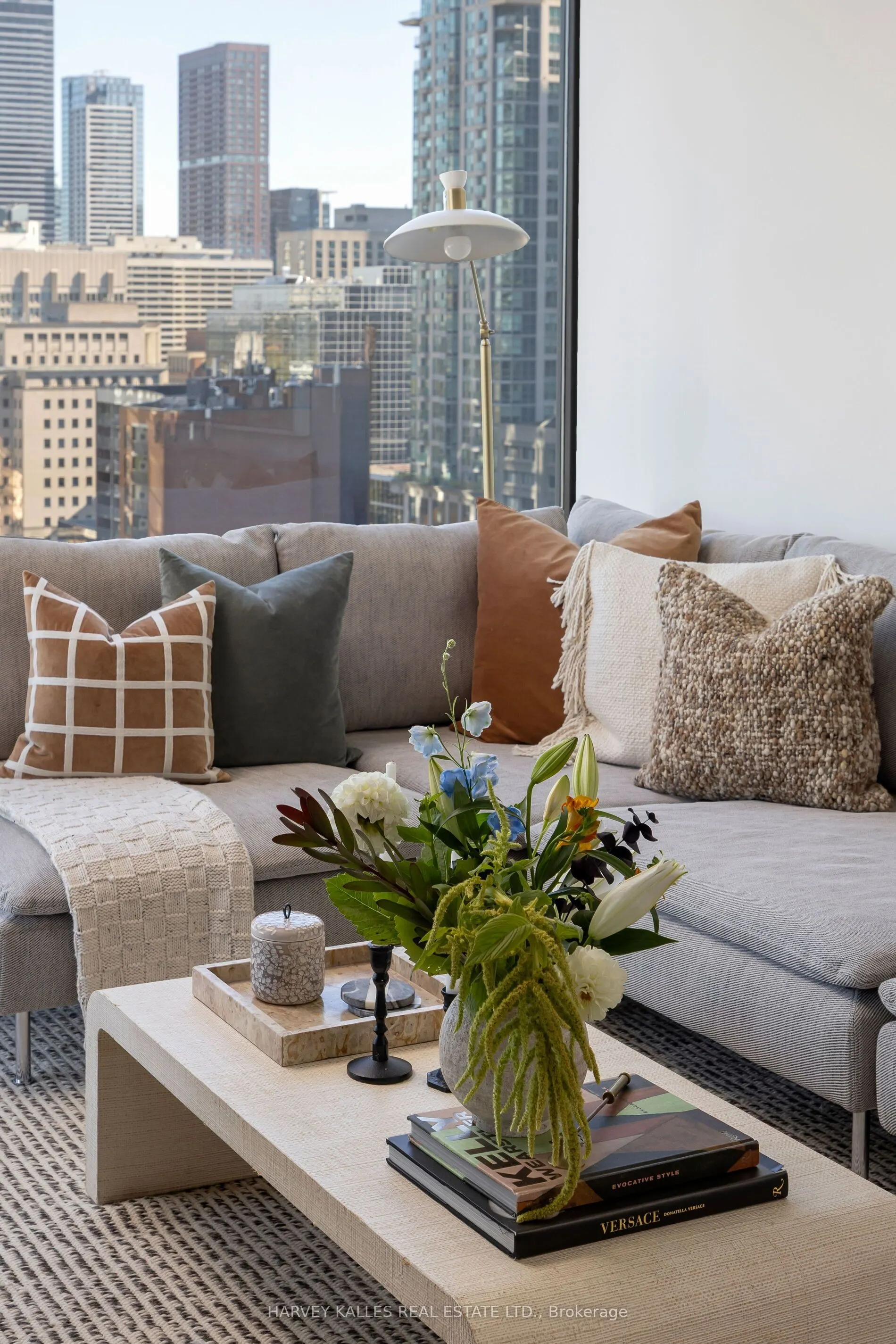 18 Yorkville Avenue #1909